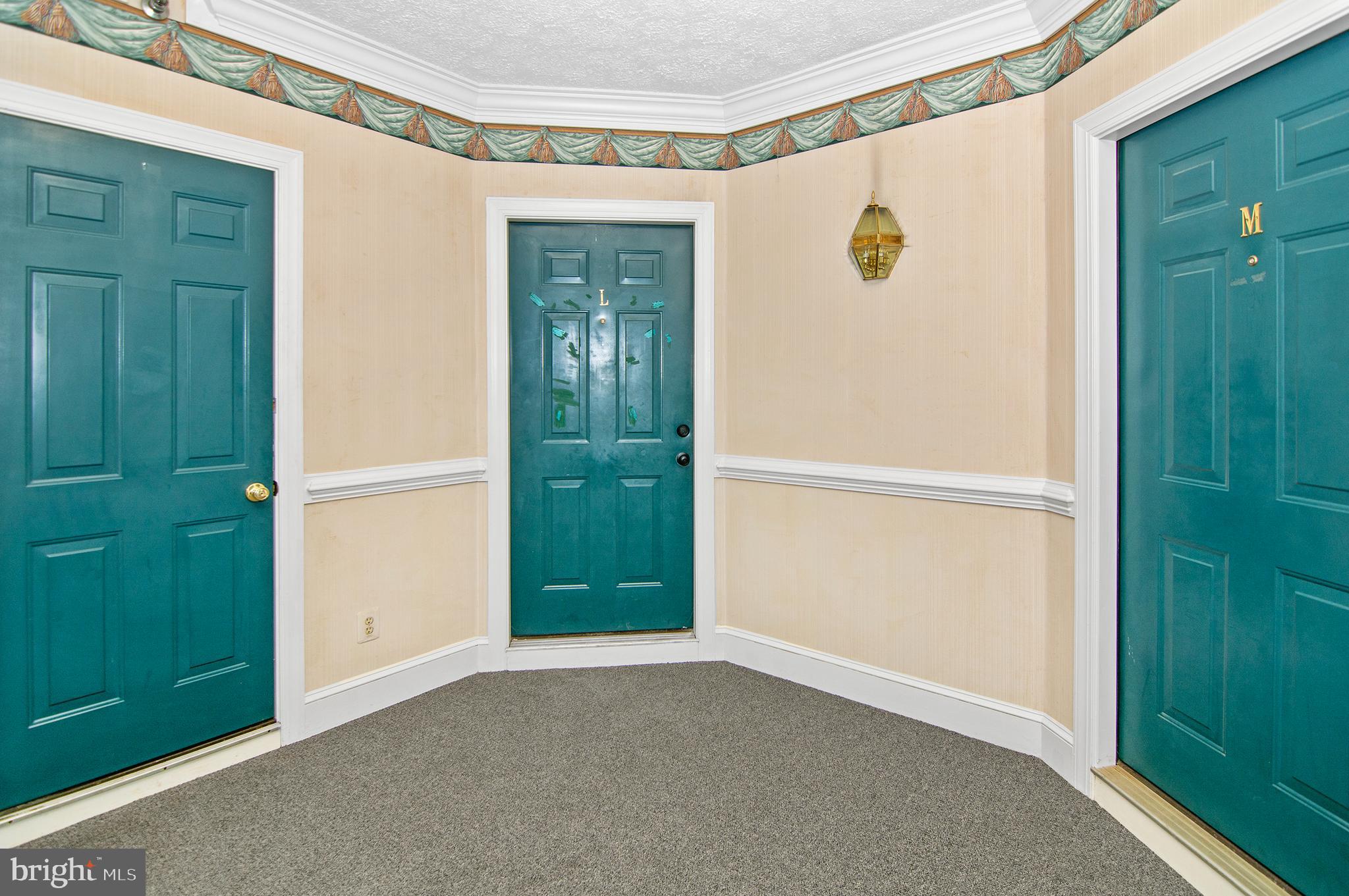 COUNTRY WALK - Residential