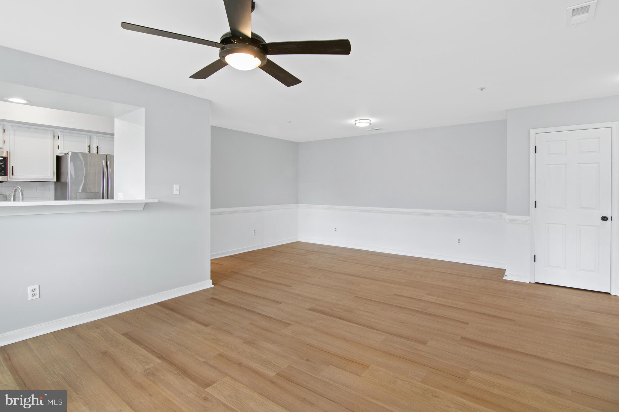 COUNTRY WALK - Residential