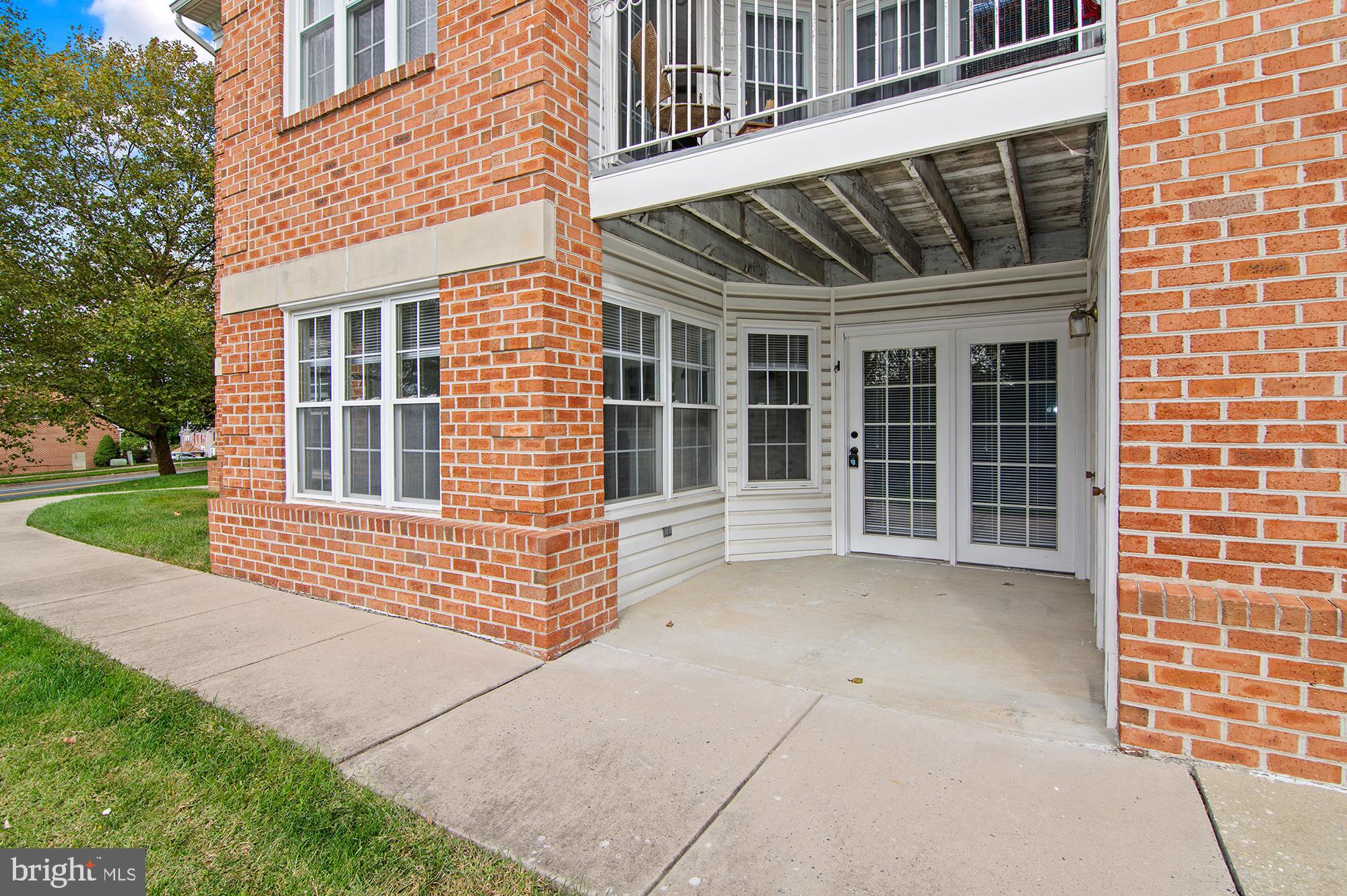 COUNTRY WALK - Residential