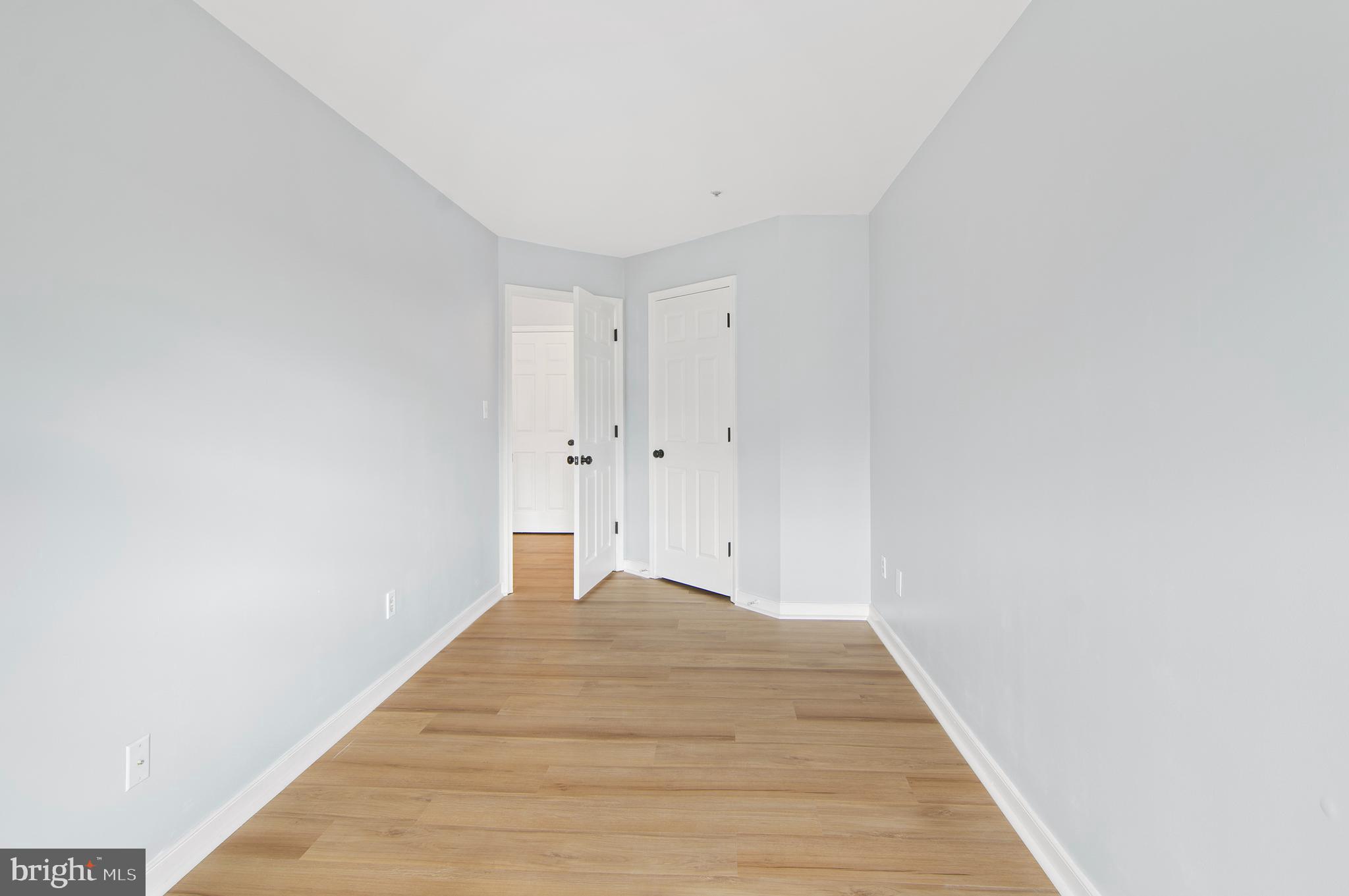 COUNTRY WALK - Residential