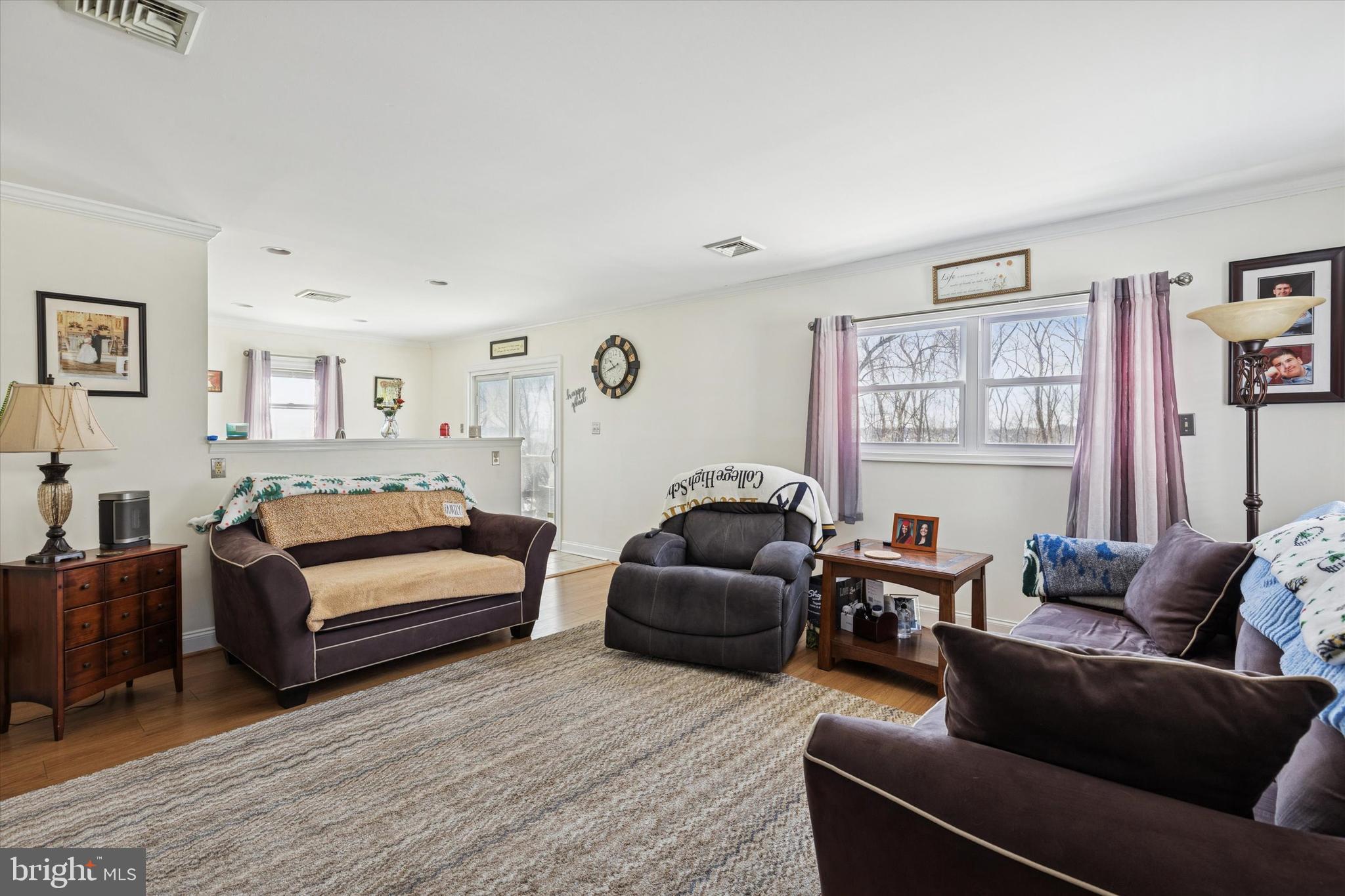 GERMANY HILL - Residential Income