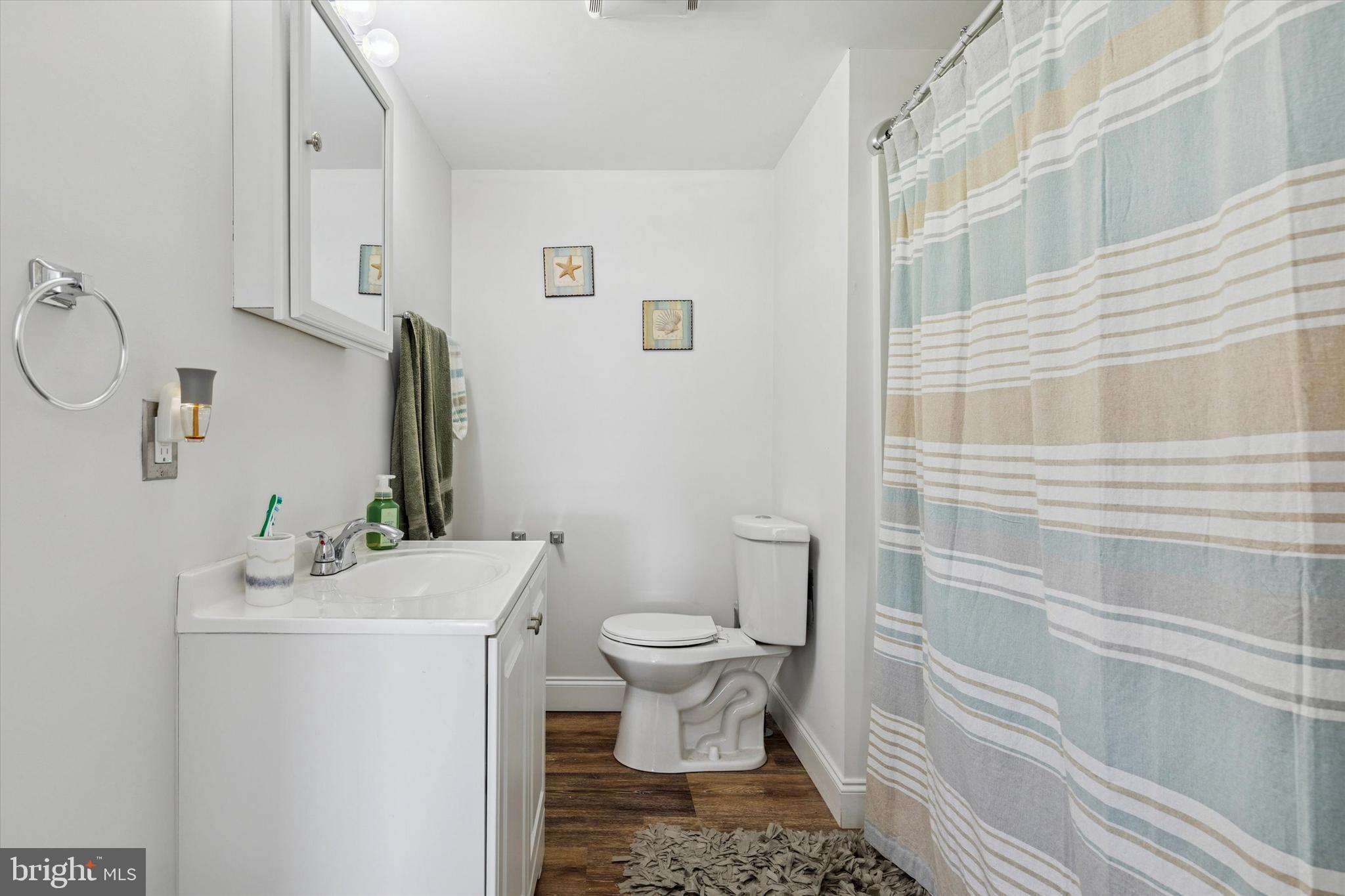 GERMANY HILL - Residential Income