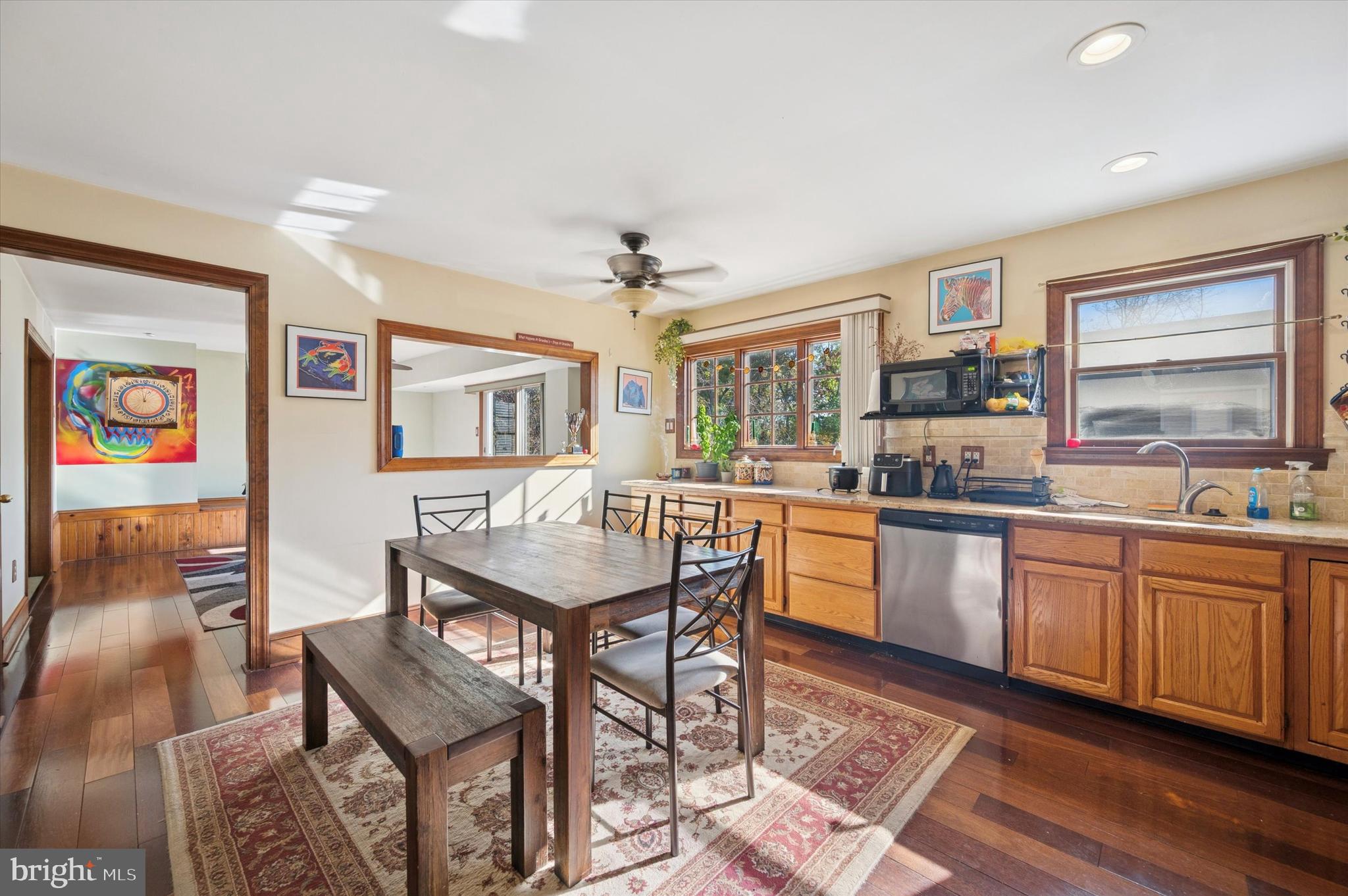 GERMANY HILL - Residential Income