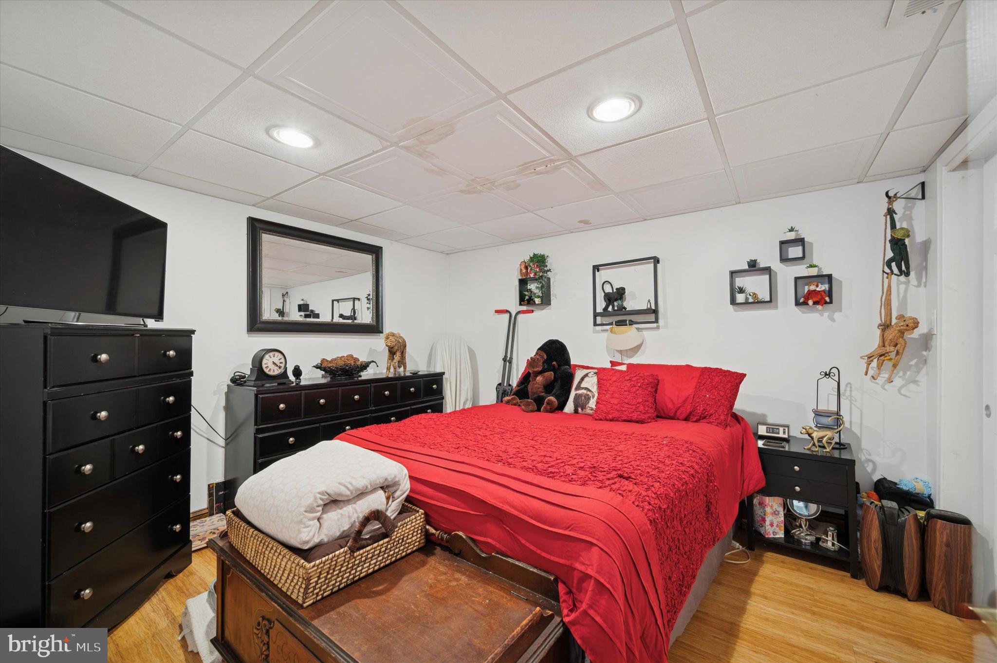 GERMANY HILL - Residential Income