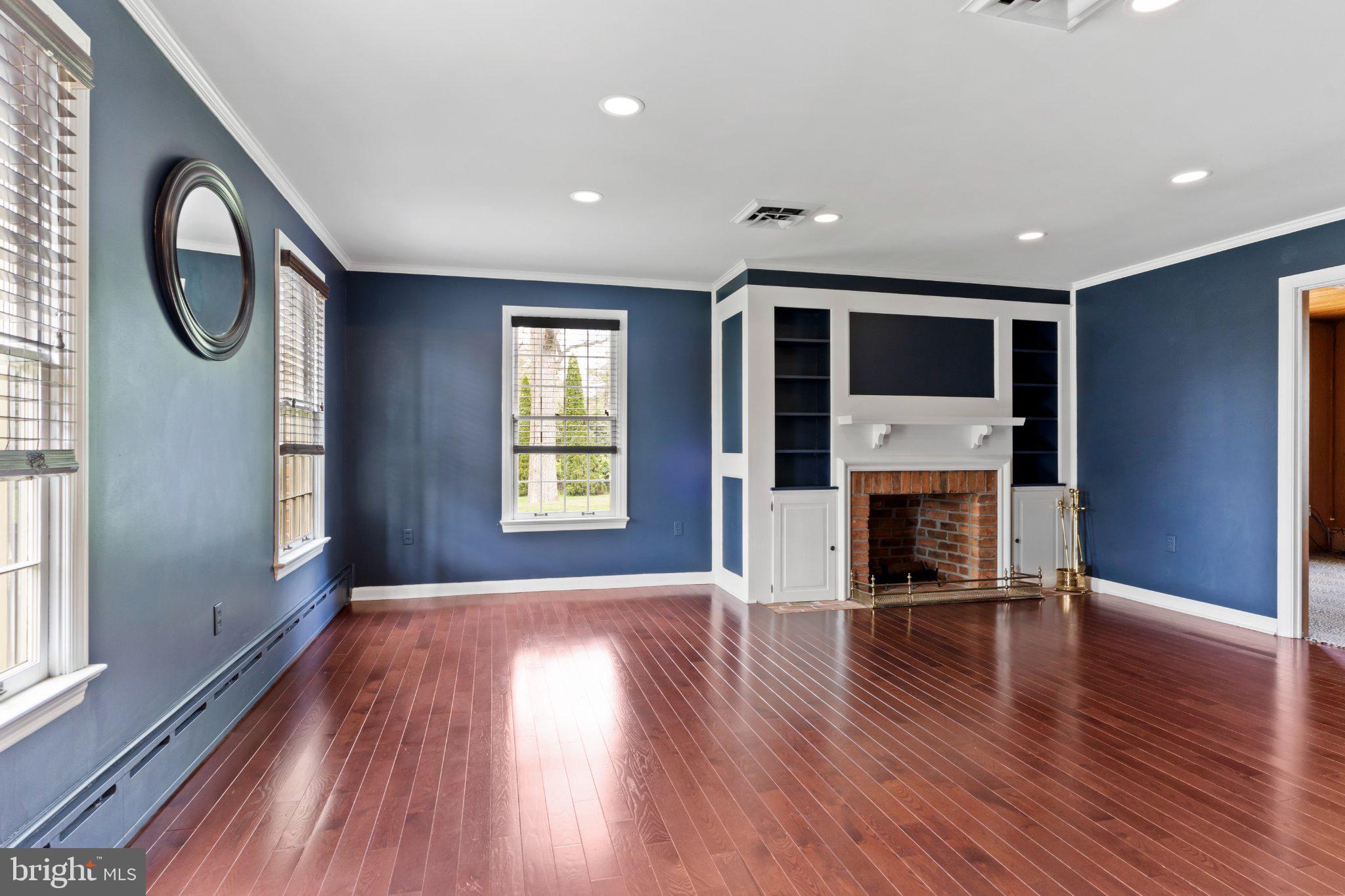 CHAMBERSBURG NORTH END - Residential