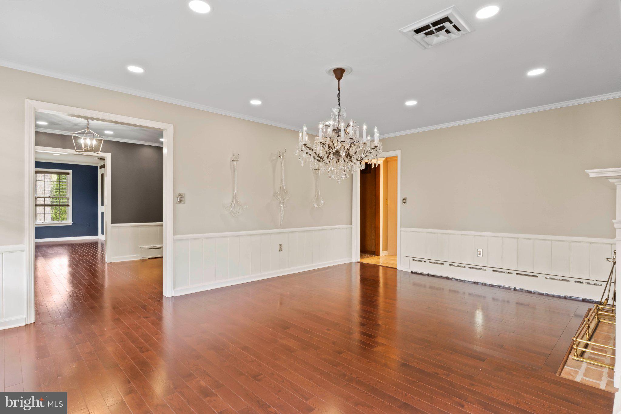 CHAMBERSBURG NORTH END - Residential