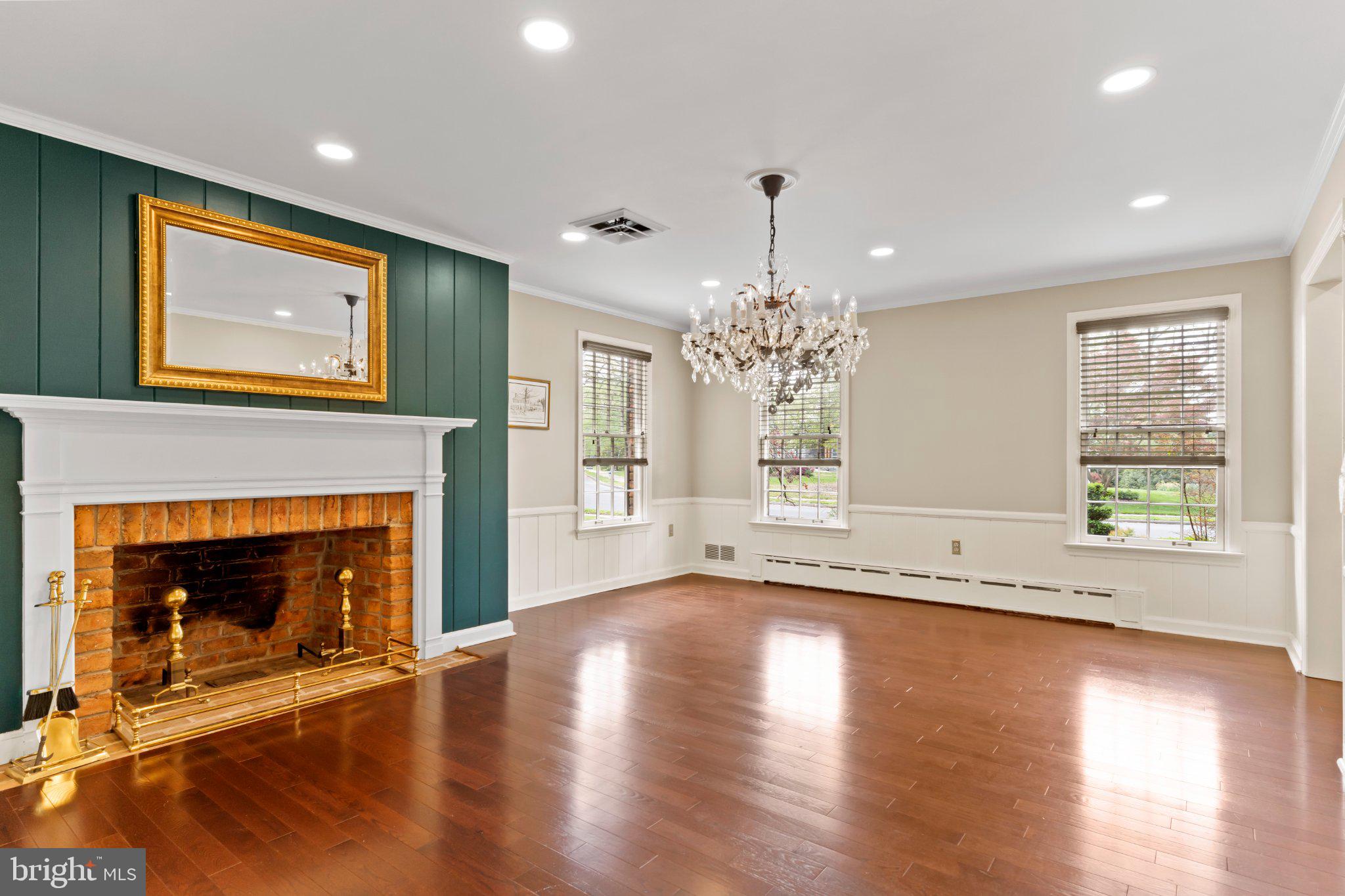 CHAMBERSBURG NORTH END - Residential