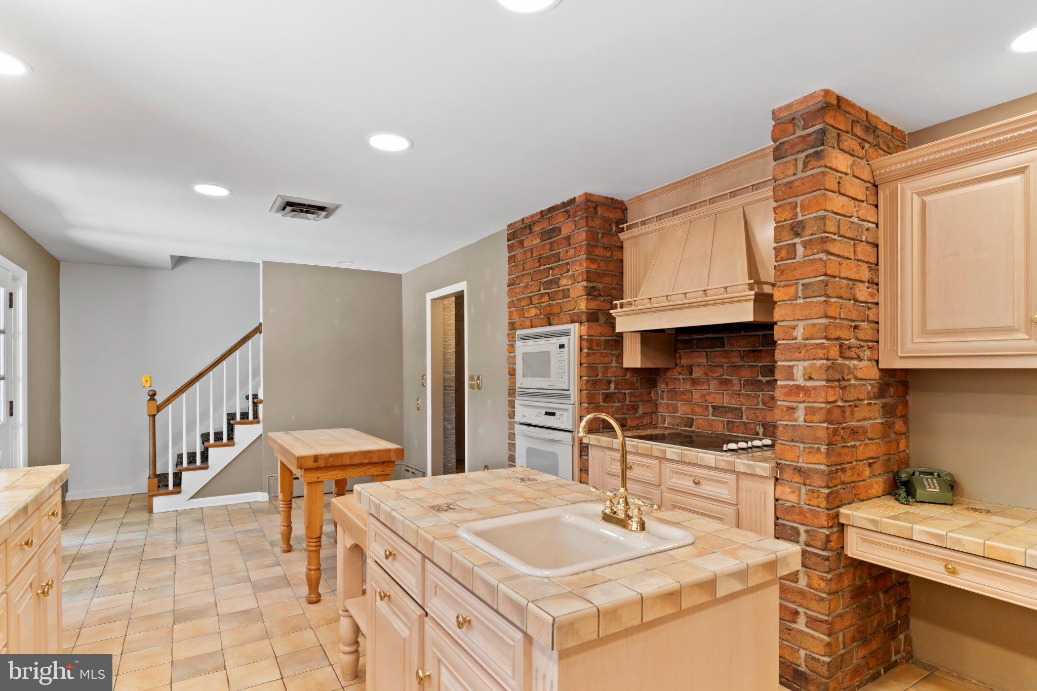 CHAMBERSBURG NORTH END - Residential