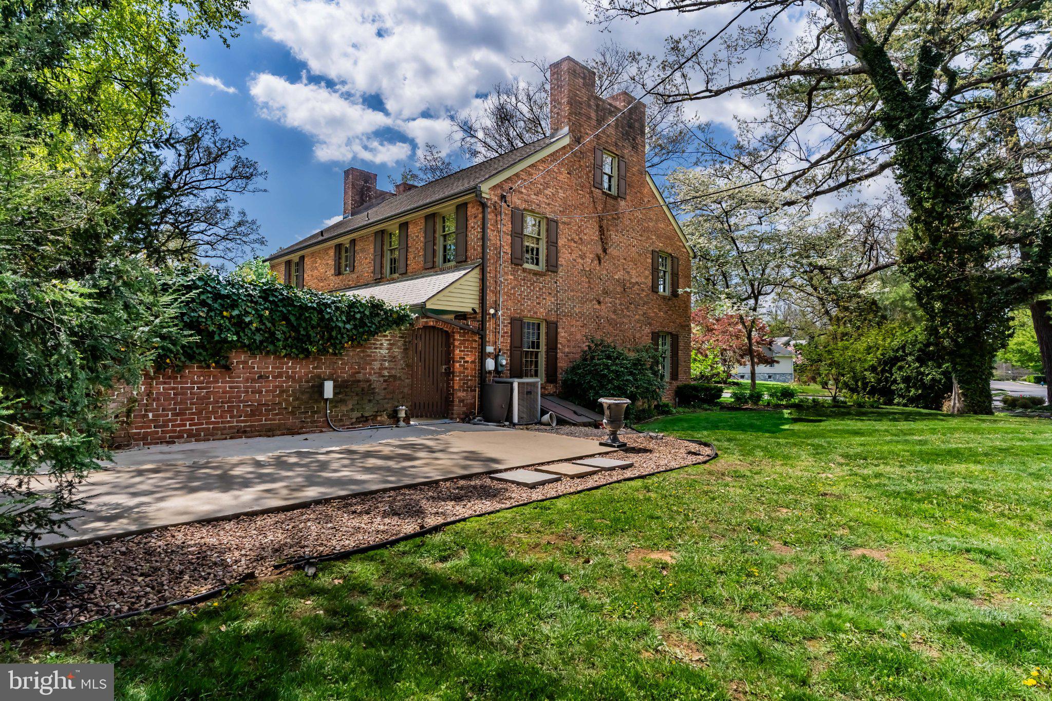 CHAMBERSBURG NORTH END - Residential