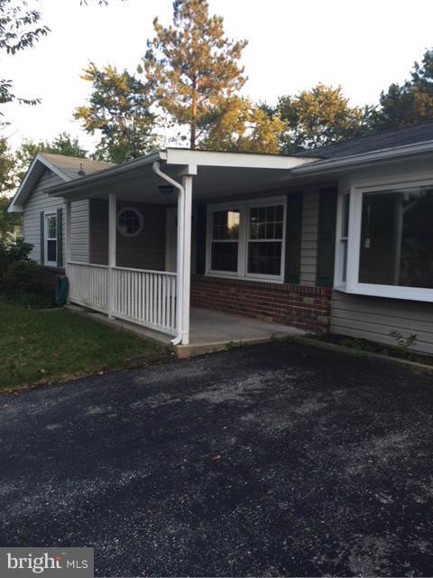 THE PROVINCES - Residential Lease