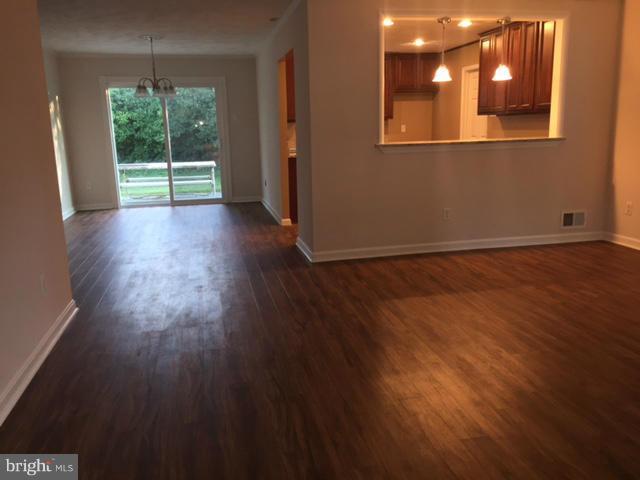 THE PROVINCES - Residential Lease