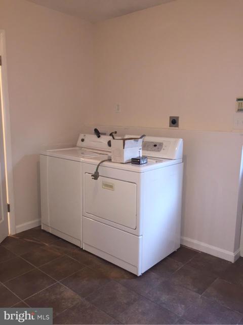 THE PROVINCES - Residential Lease