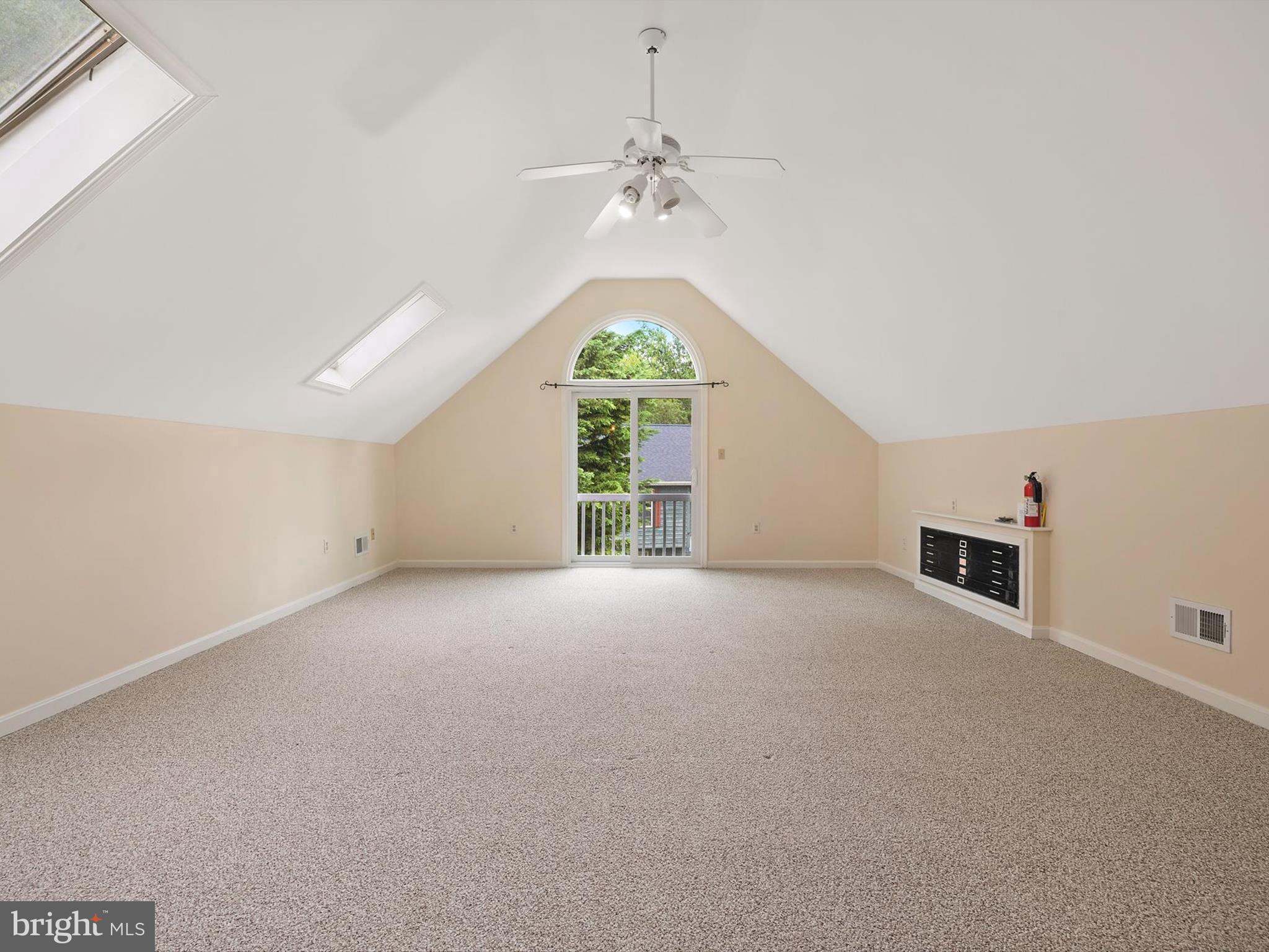 THE MEADOWS - Residential Lease