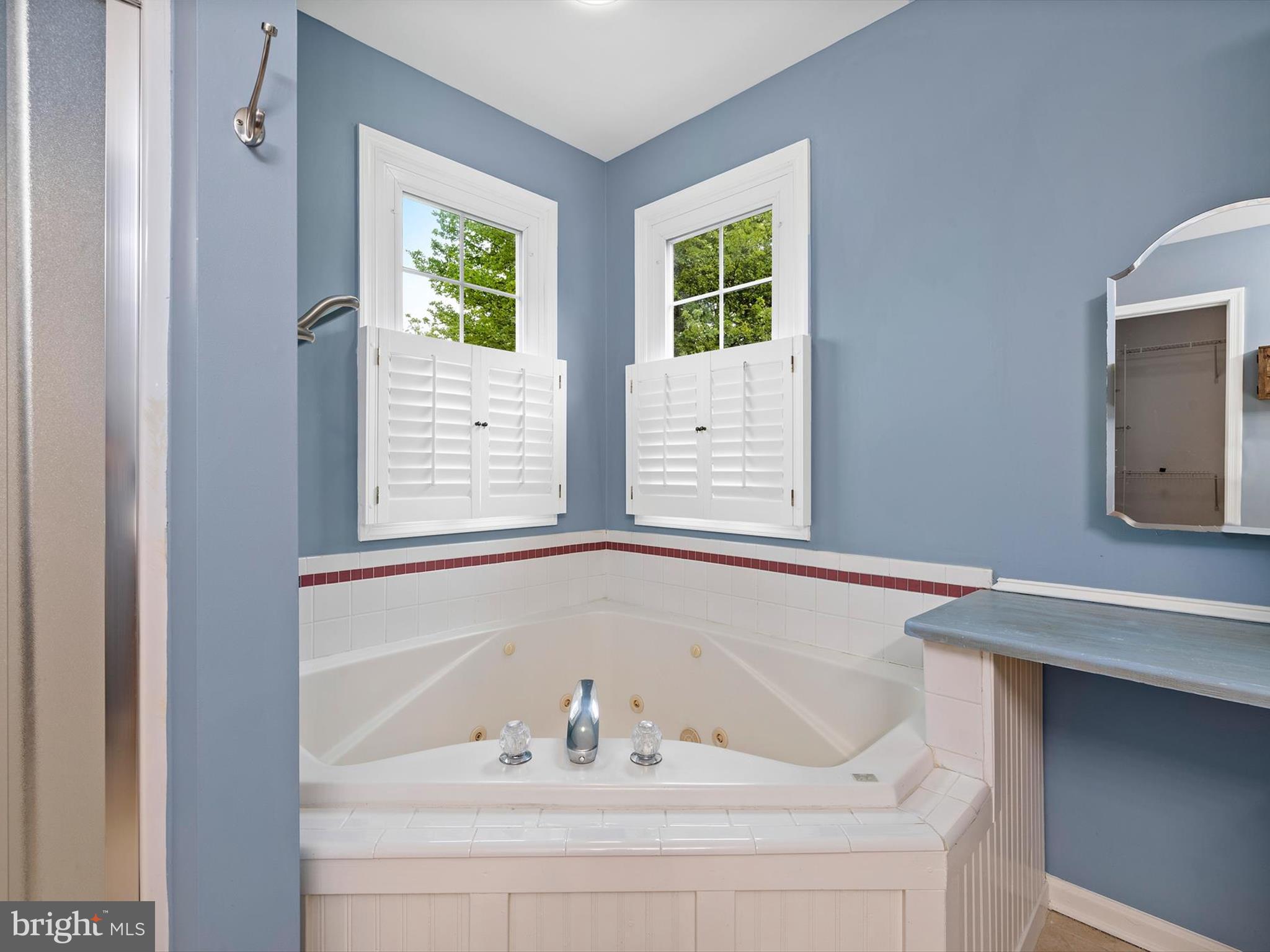 THE MEADOWS - Residential Lease