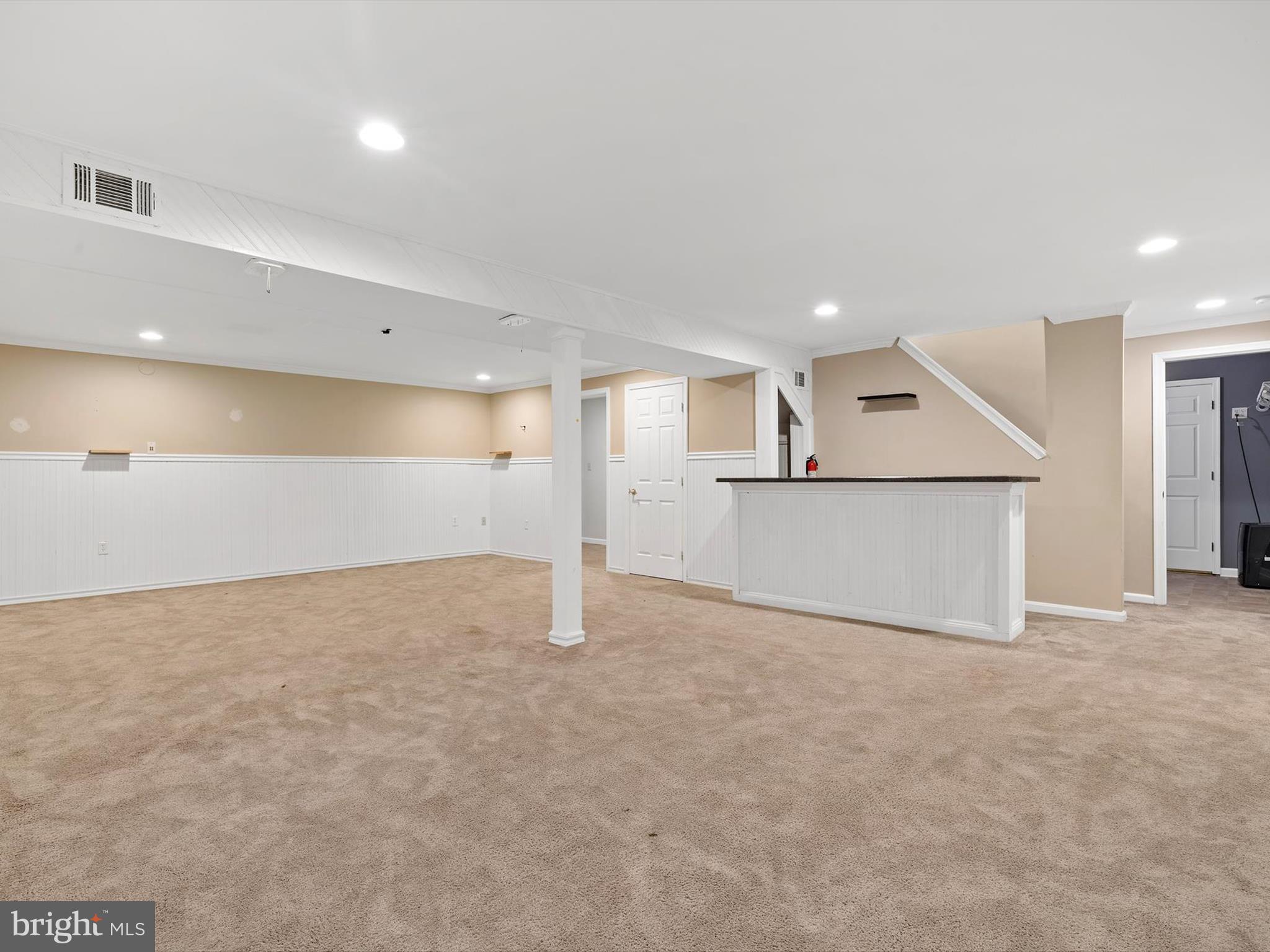 THE MEADOWS - Residential Lease