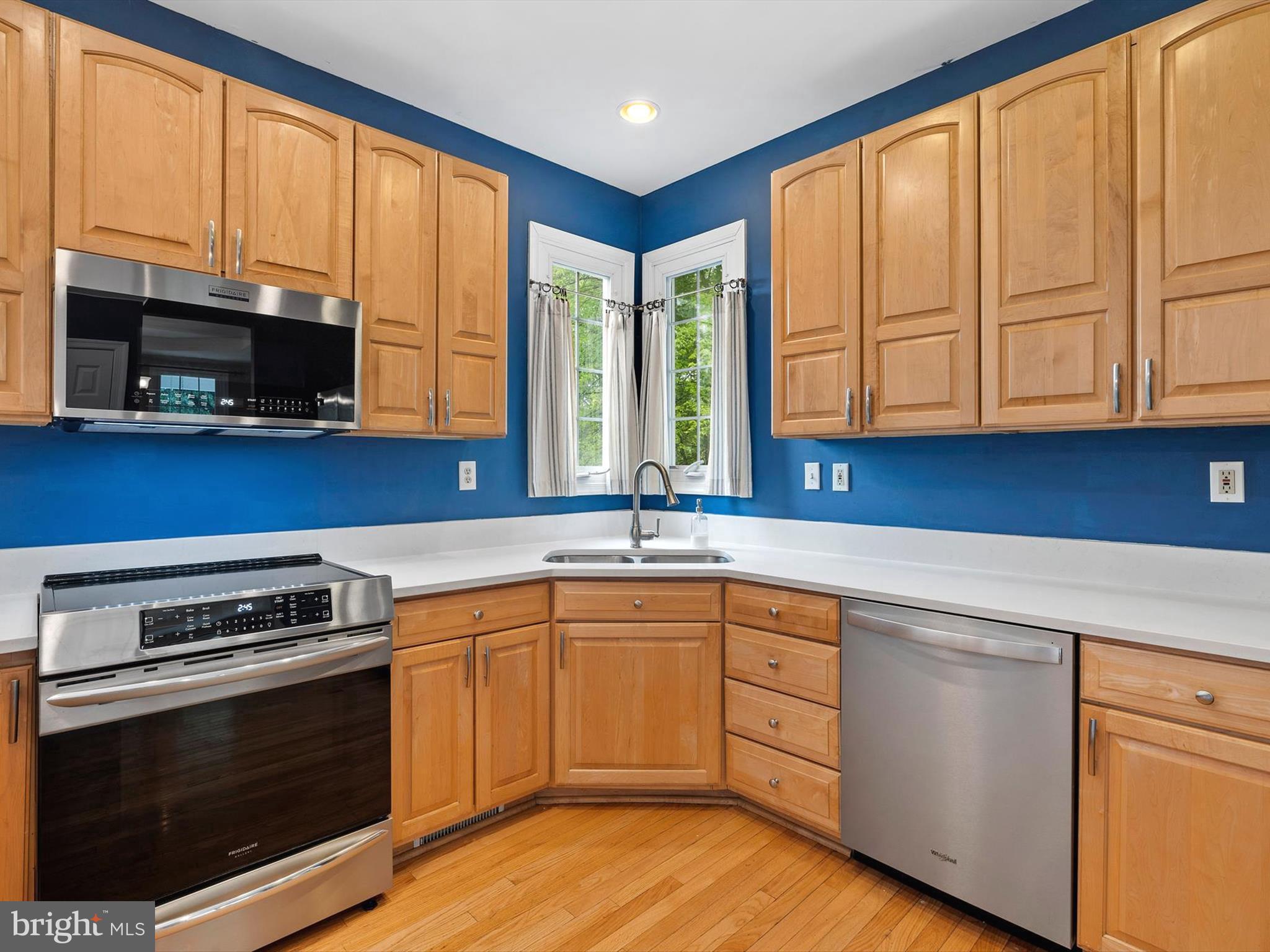 THE MEADOWS - Residential Lease