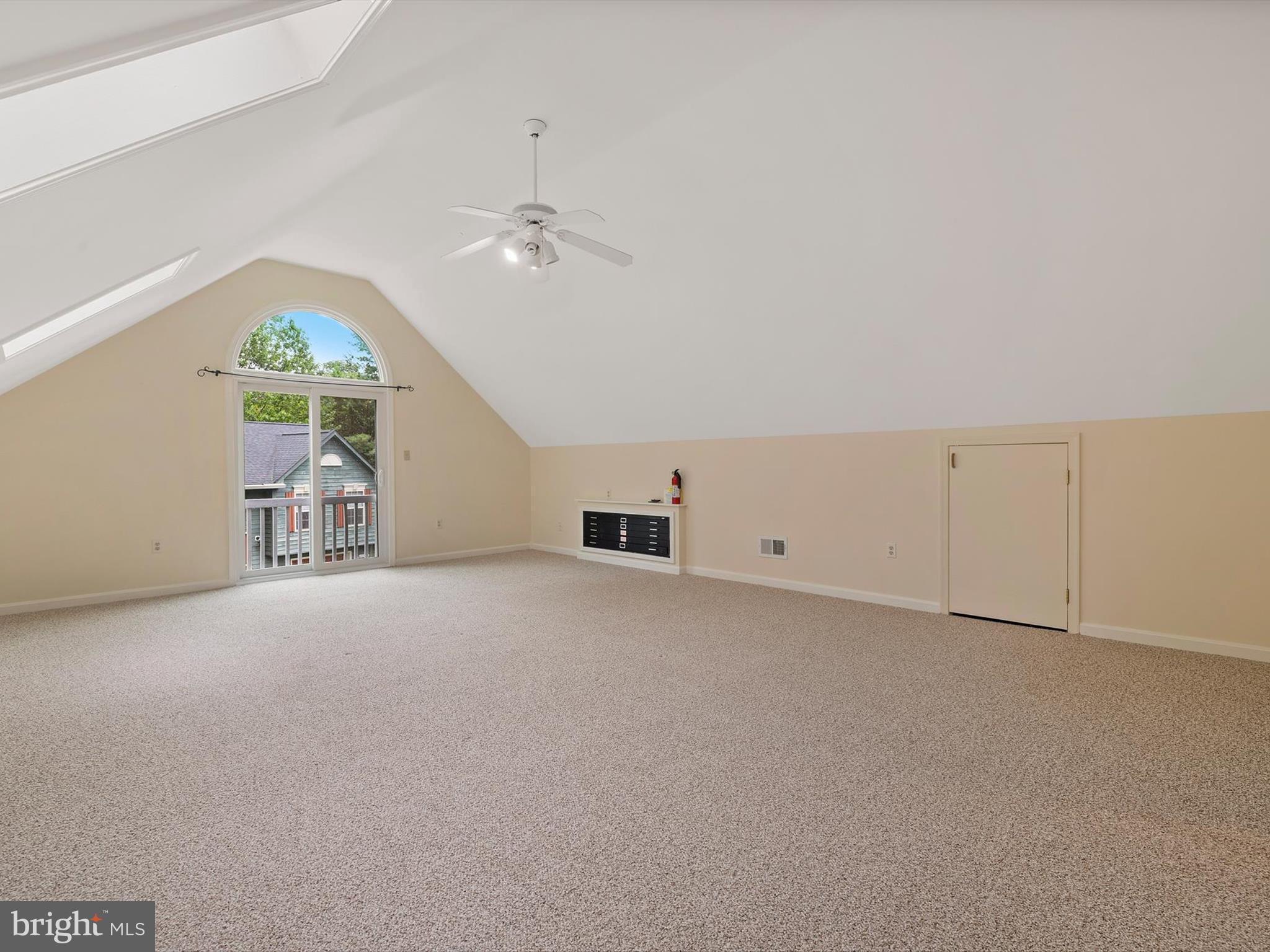 THE MEADOWS - Residential Lease