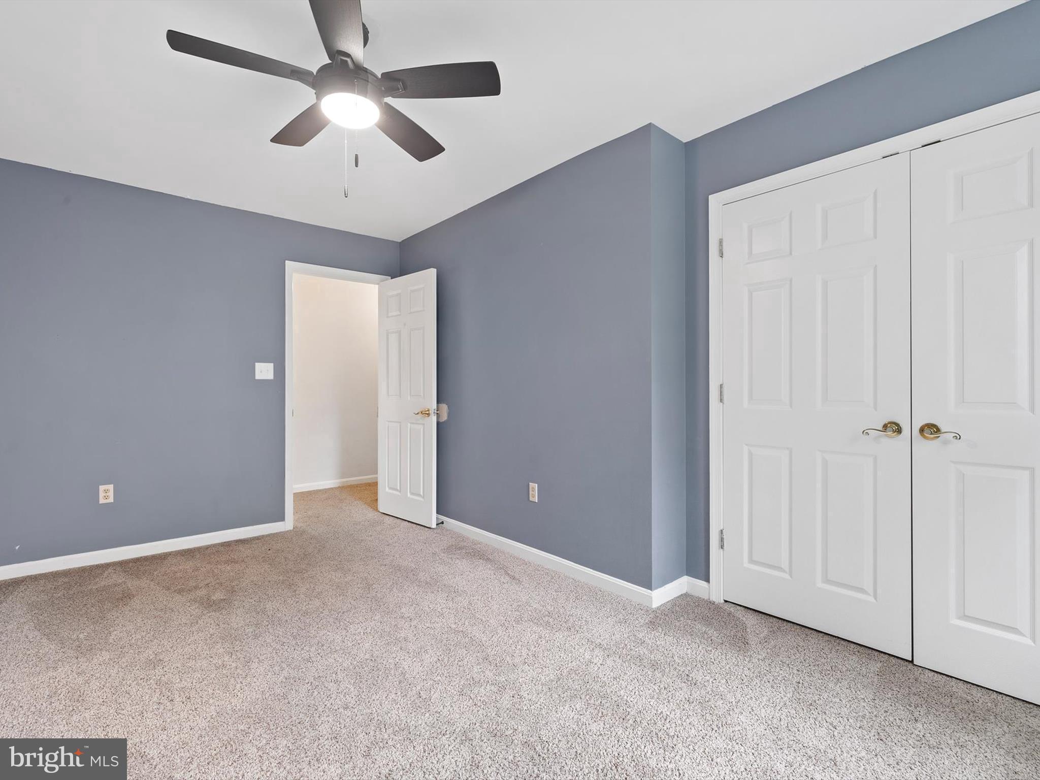 THE MEADOWS - Residential Lease