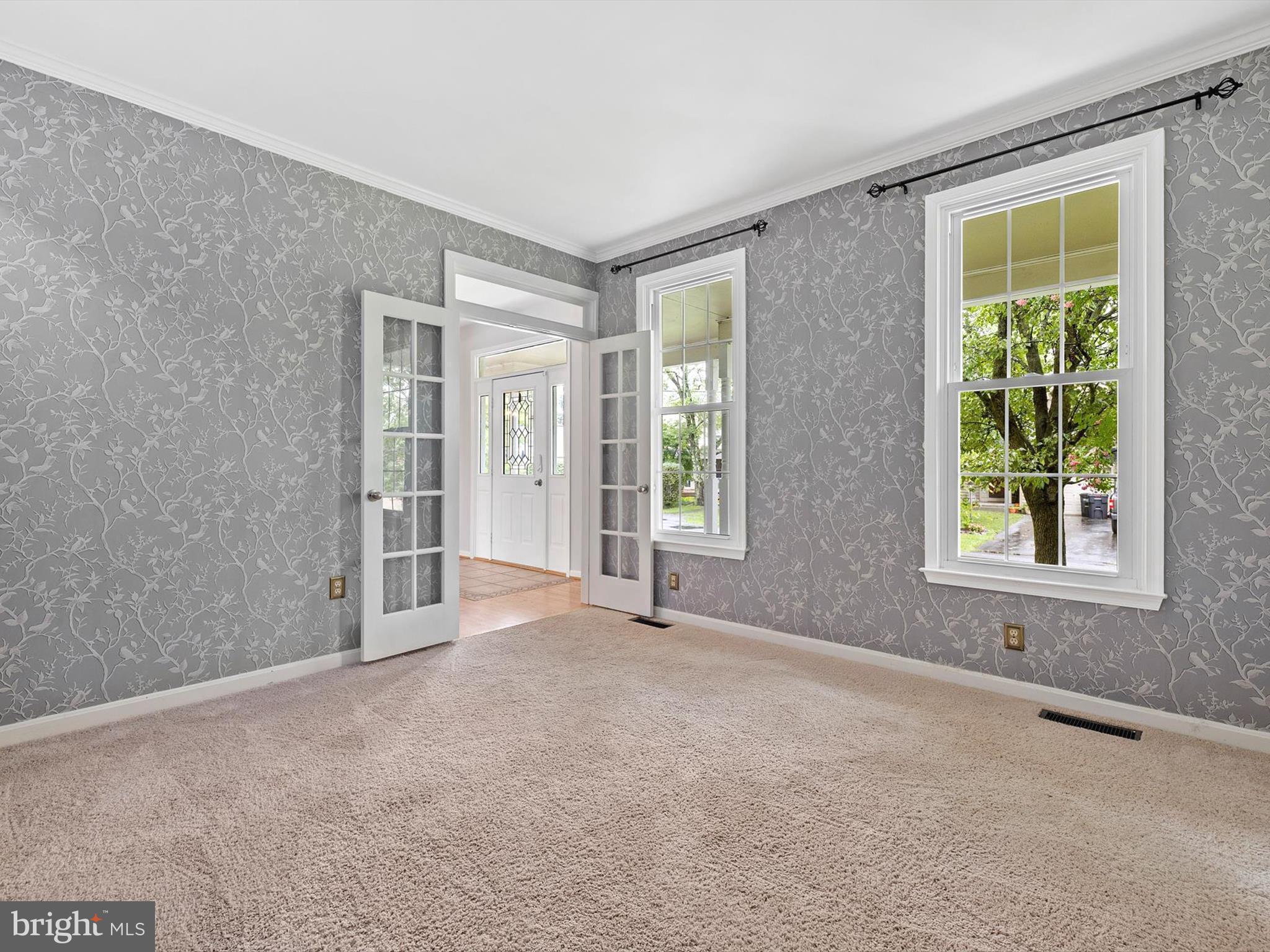 THE MEADOWS - Residential Lease