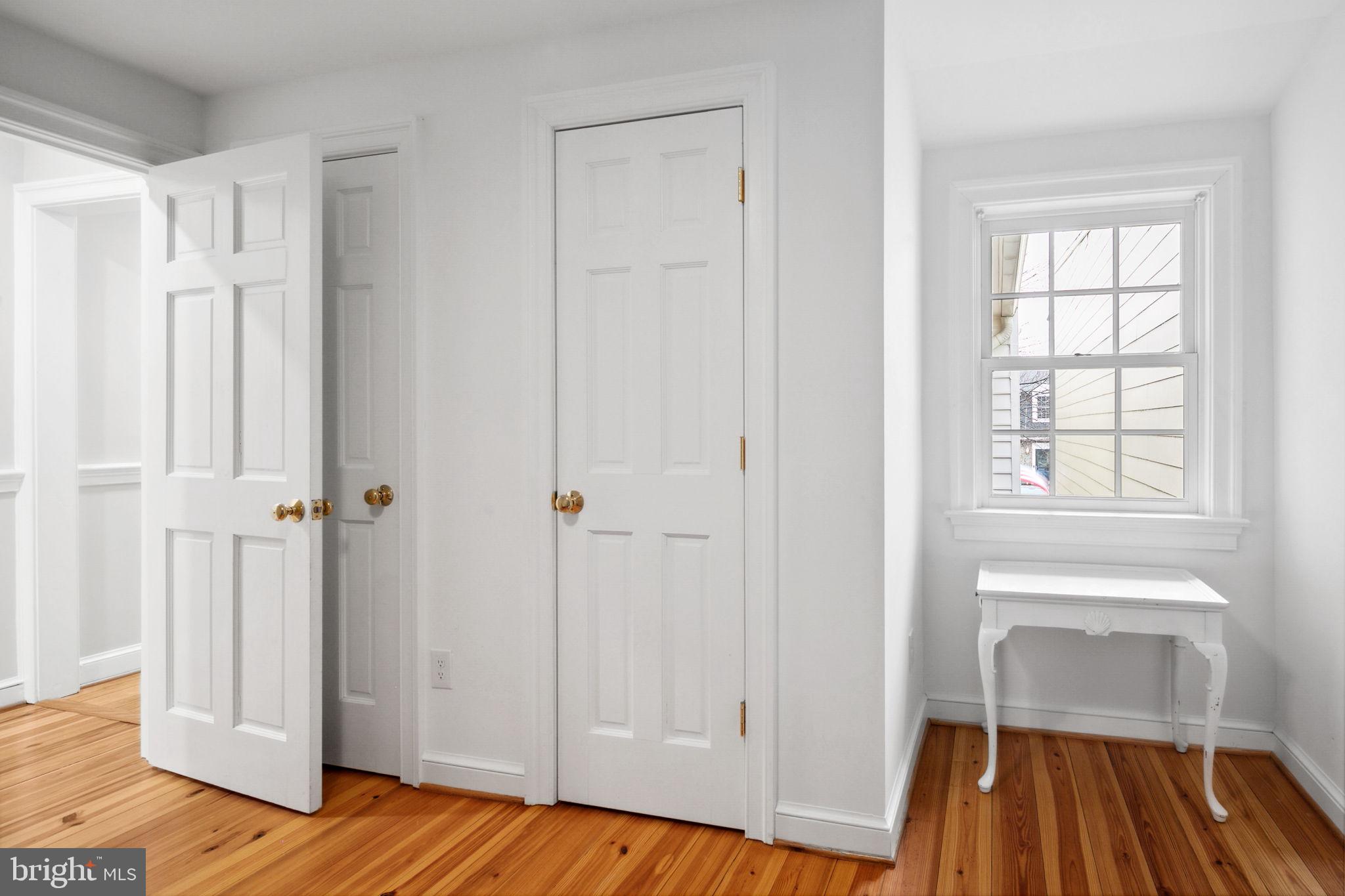 OLD TOWN ALEXANDRIA - Residential