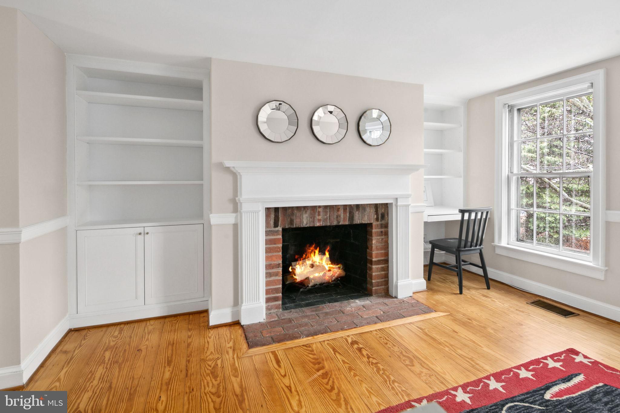 OLD TOWN ALEXANDRIA - Residential