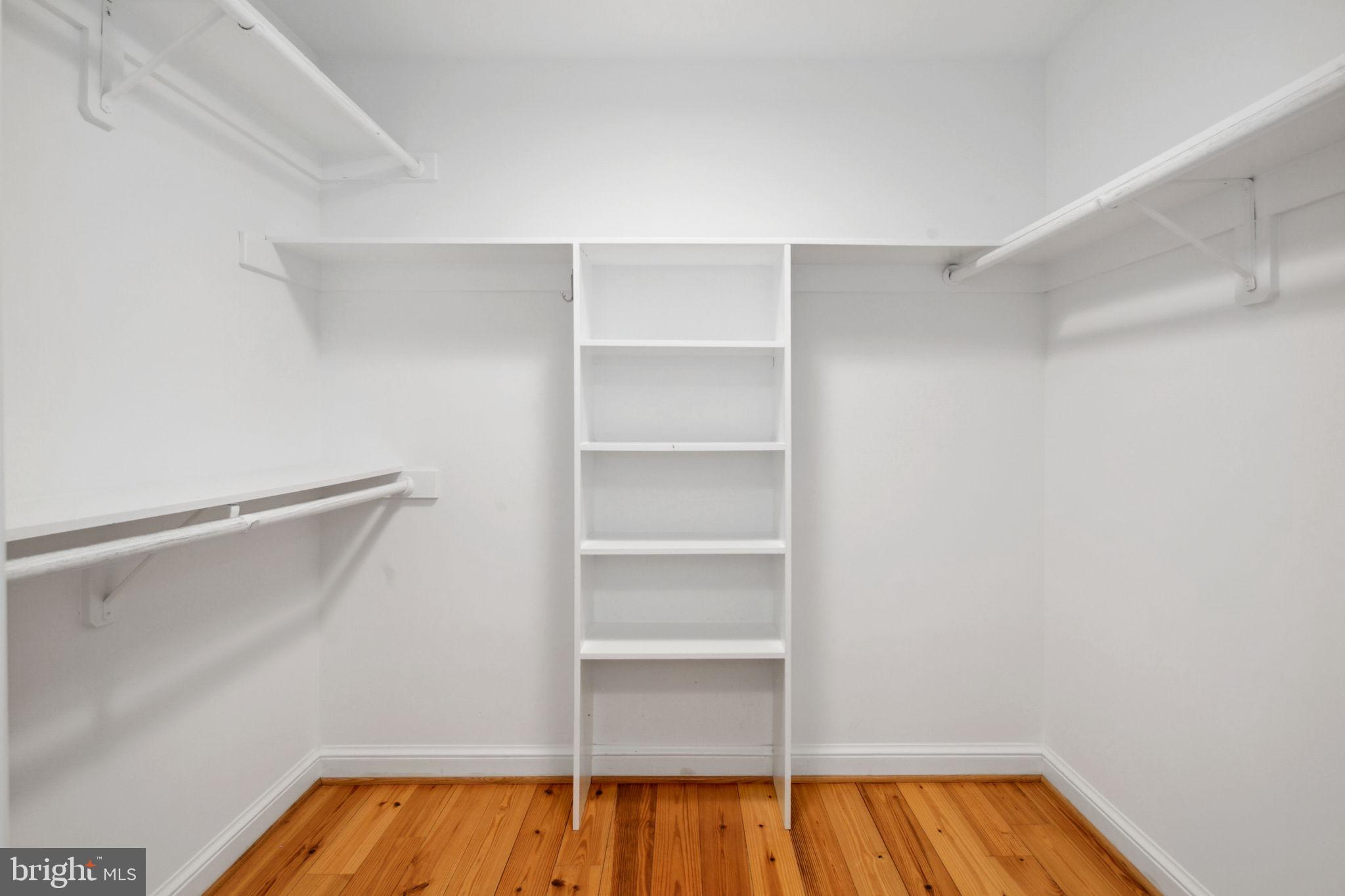 OLD TOWN ALEXANDRIA - Residential