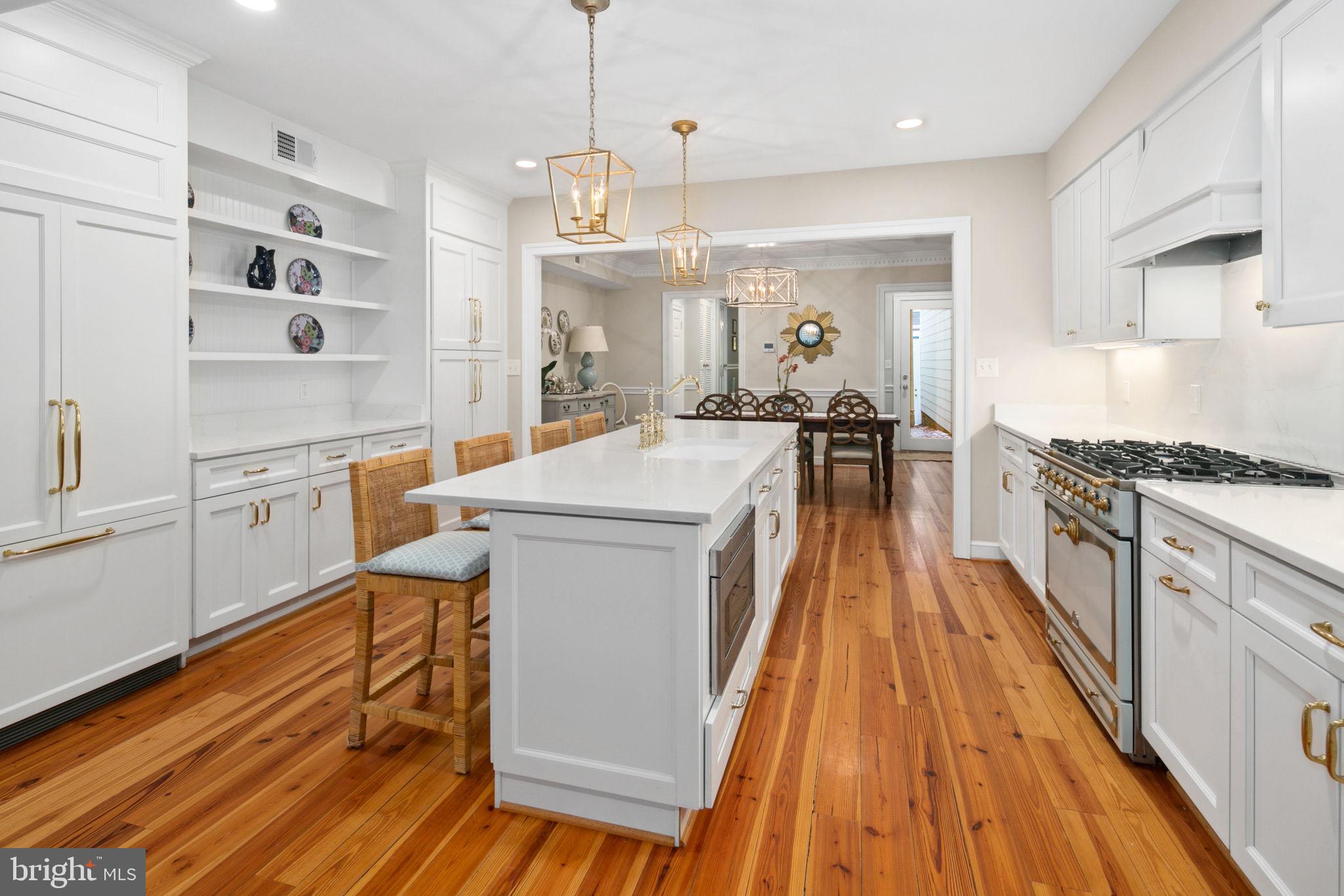 OLD TOWN ALEXANDRIA - Residential