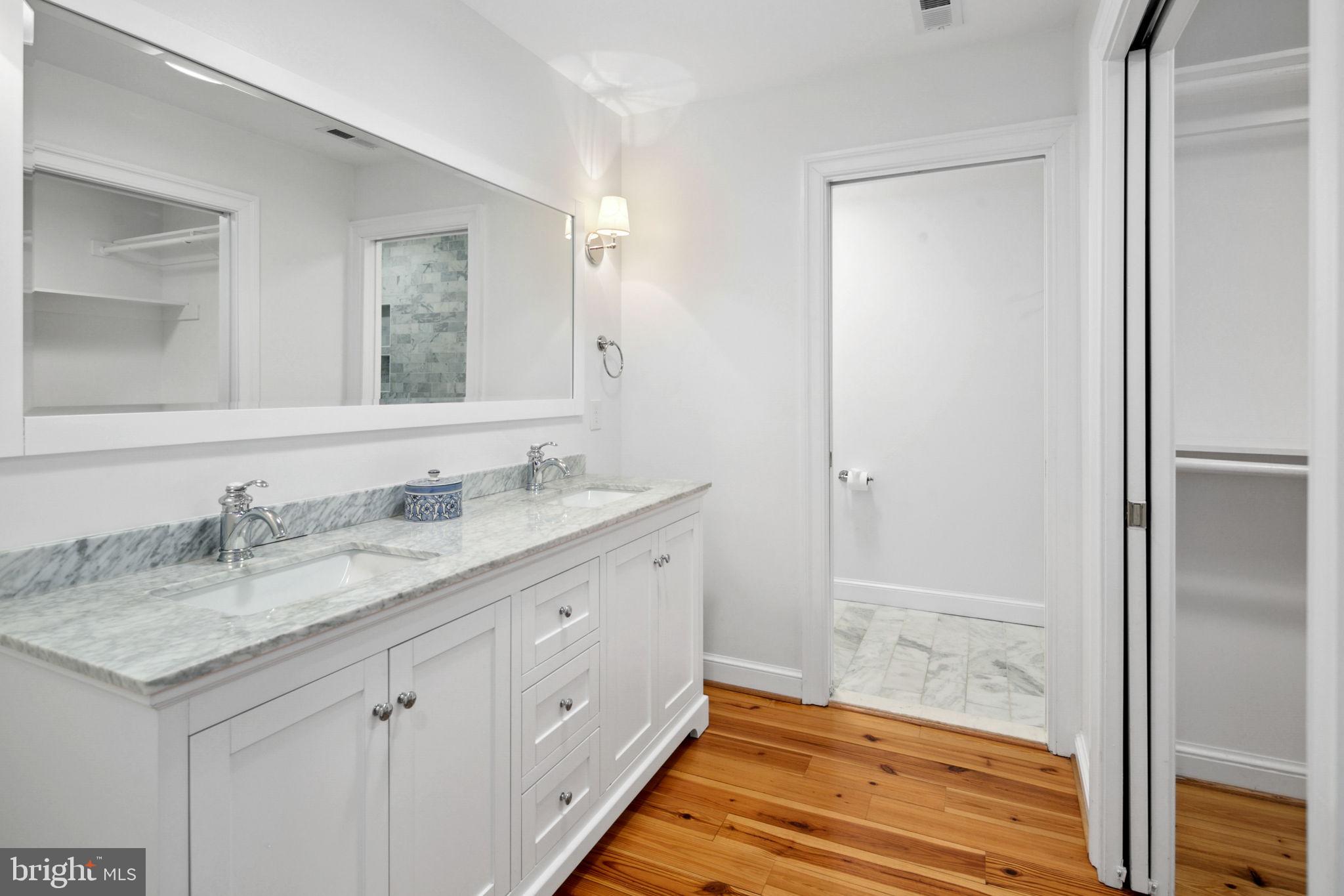 OLD TOWN ALEXANDRIA - Residential