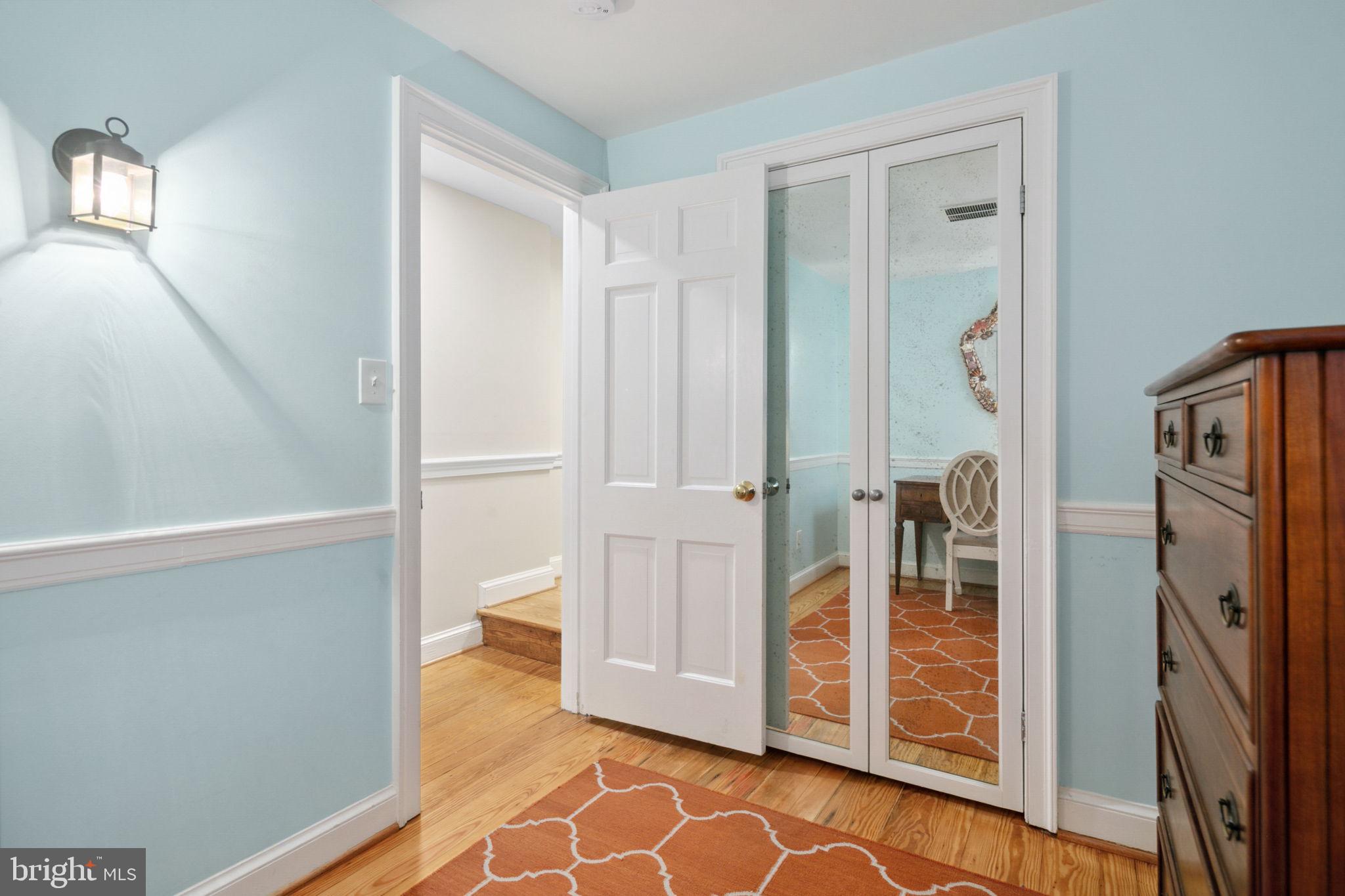 OLD TOWN ALEXANDRIA - Residential