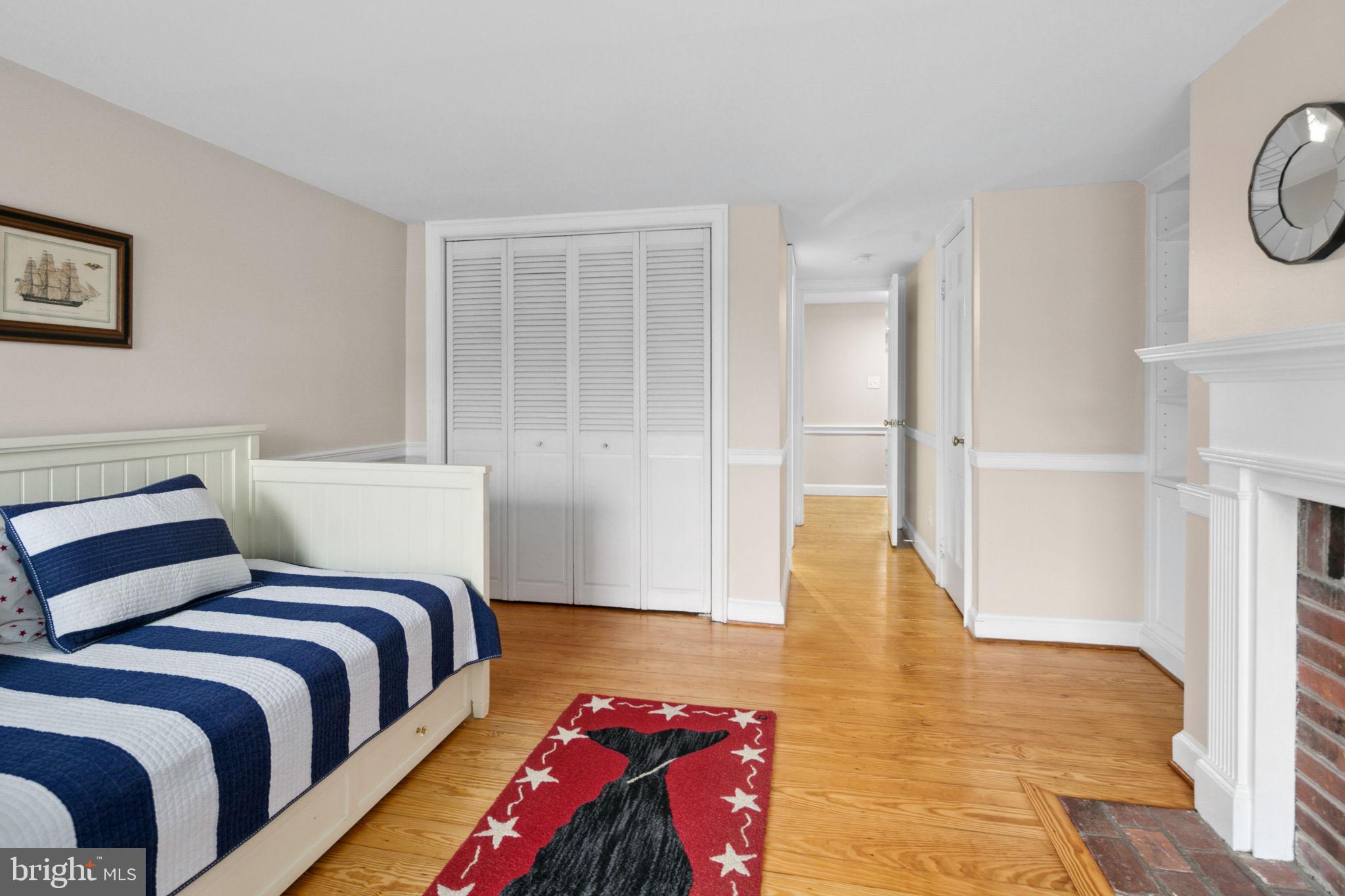 OLD TOWN ALEXANDRIA - Residential