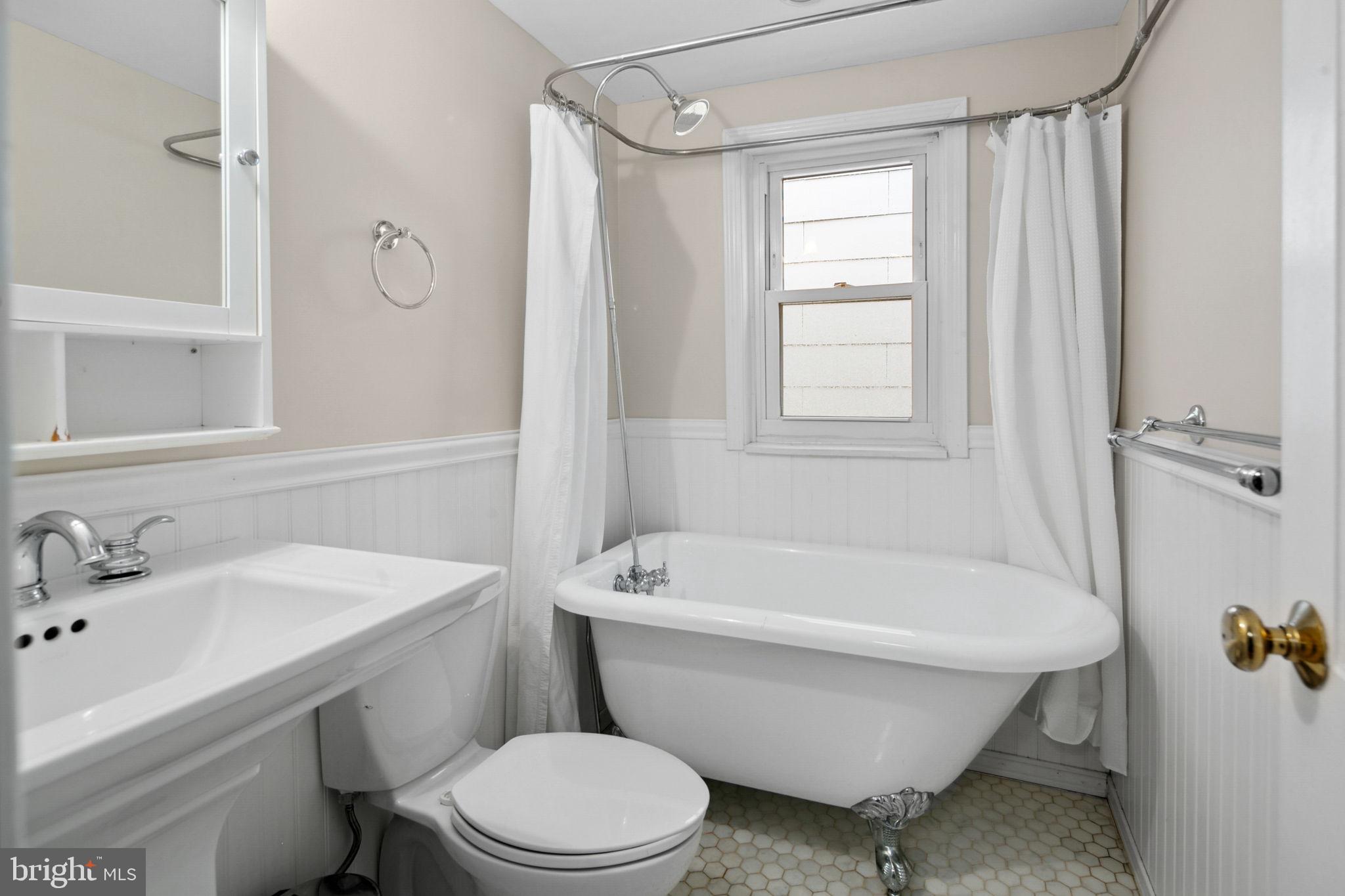 OLD TOWN ALEXANDRIA - Residential