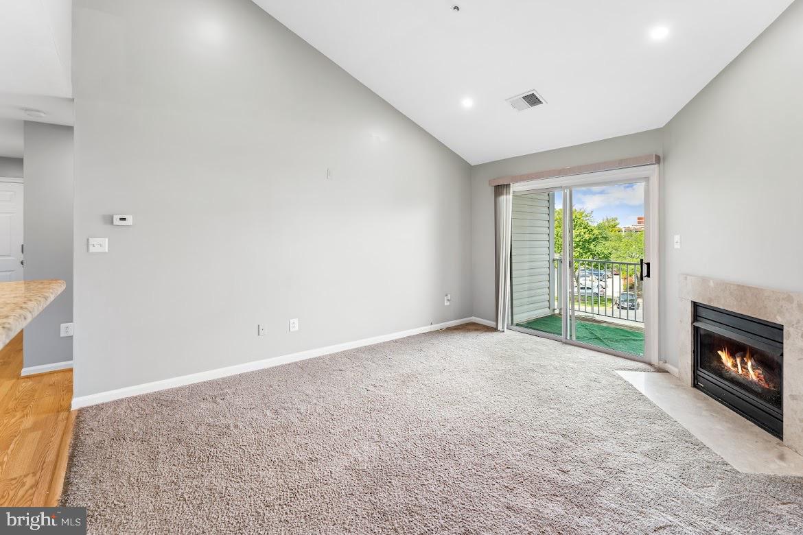 LARGO TOWN CENTER CONDOMINIUMS - Residential Lease