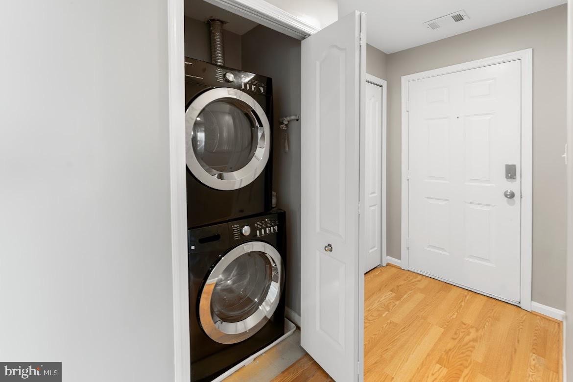 LARGO TOWN CENTER CONDOMINIUMS - Residential Lease