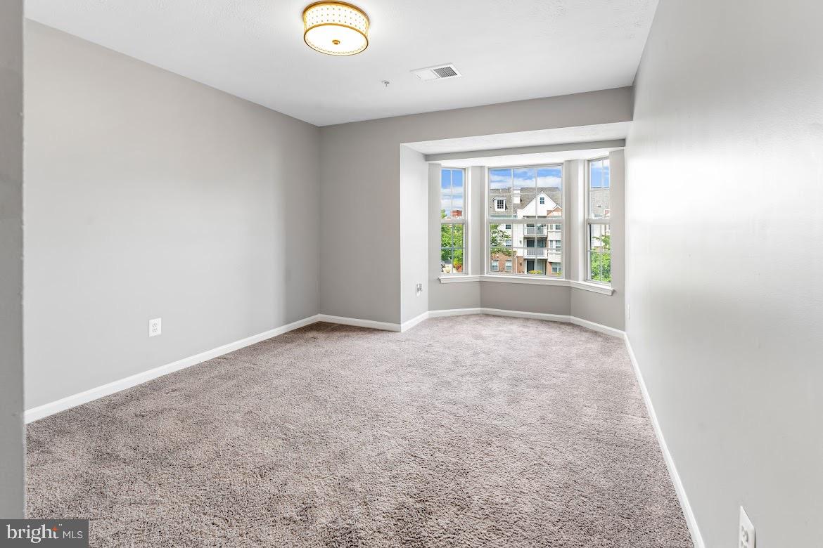 LARGO TOWN CENTER CONDOMINIUMS - Residential Lease