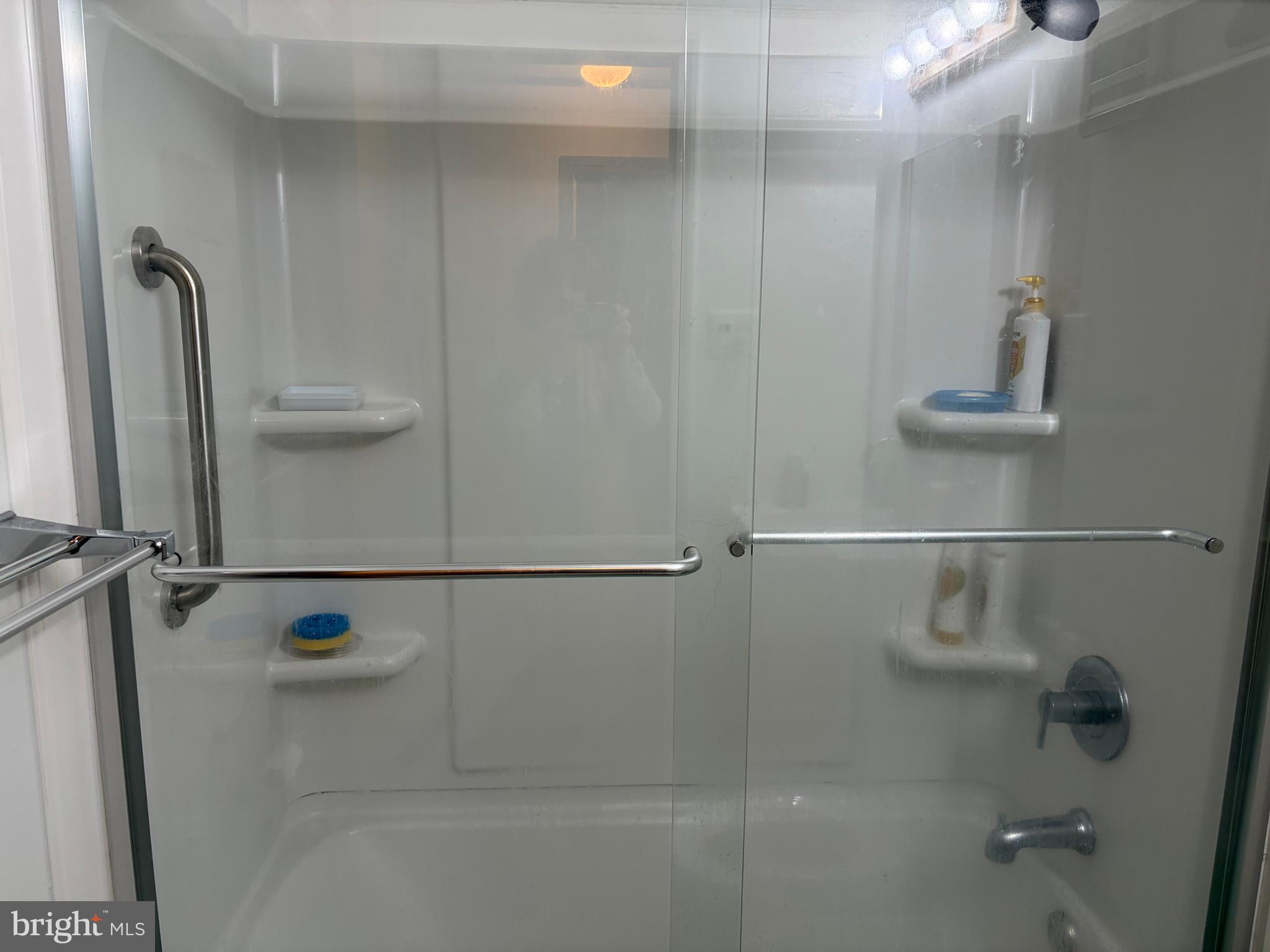 MAPLE RIDGE - Residential