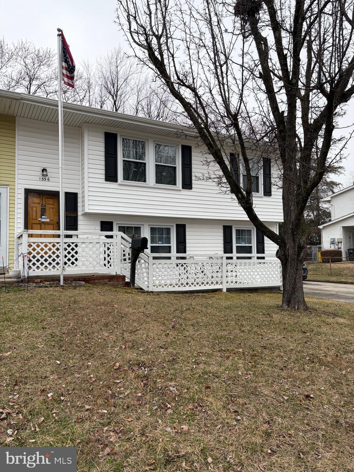 MAPLE RIDGE - Residential