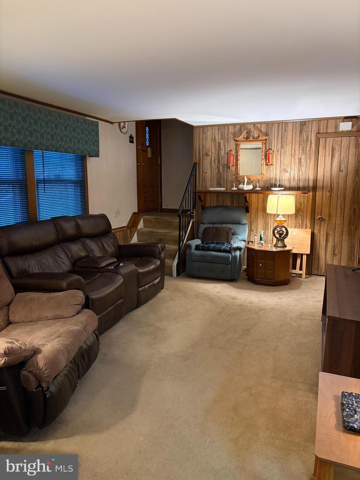 MAPLE RIDGE - Residential