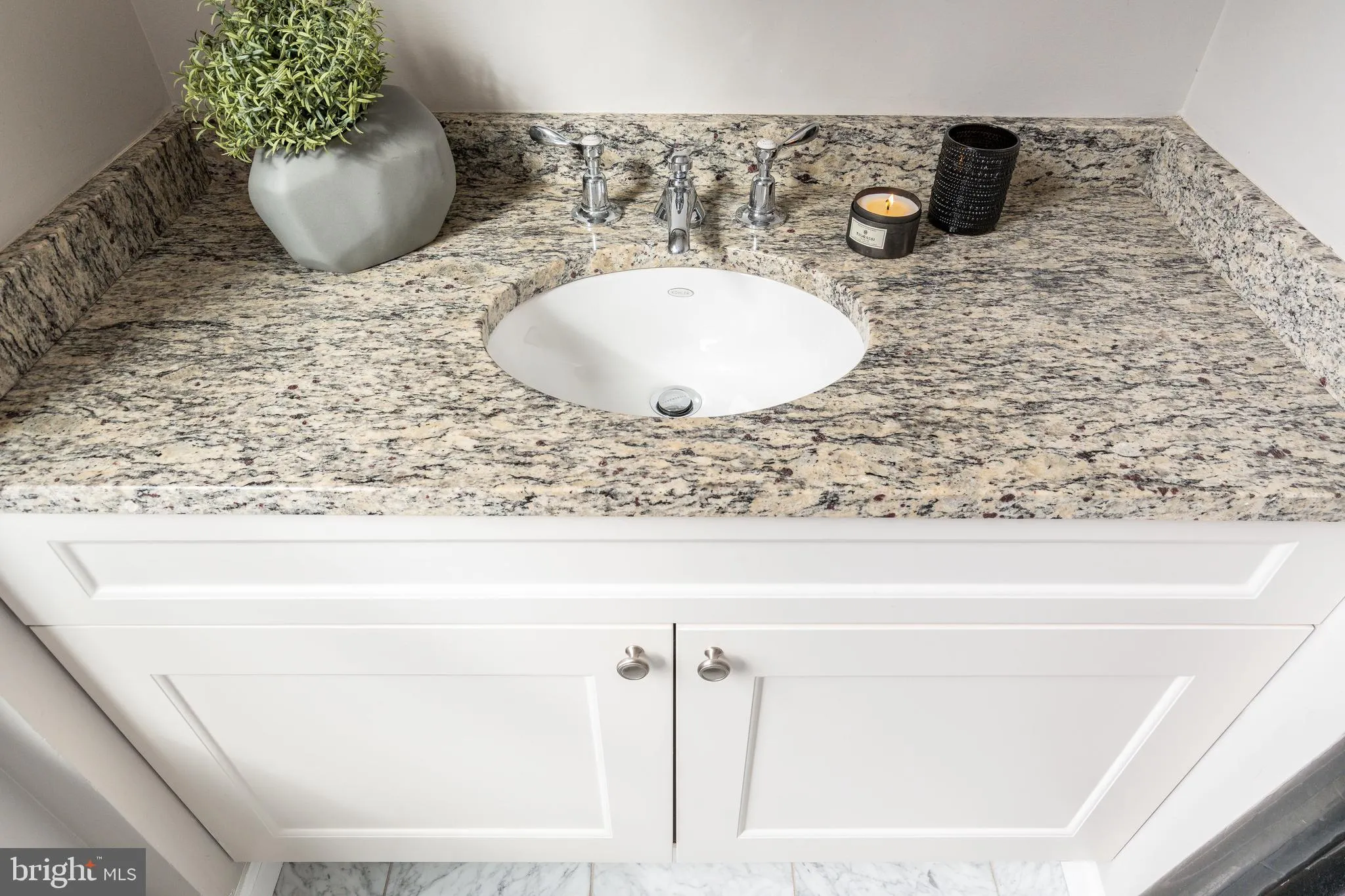 Philadelphia, Pennsylvania 19103, United States, 1 Bedroom Bedrooms, ,1 BathroomBathrooms,Residential,Contingent,79879