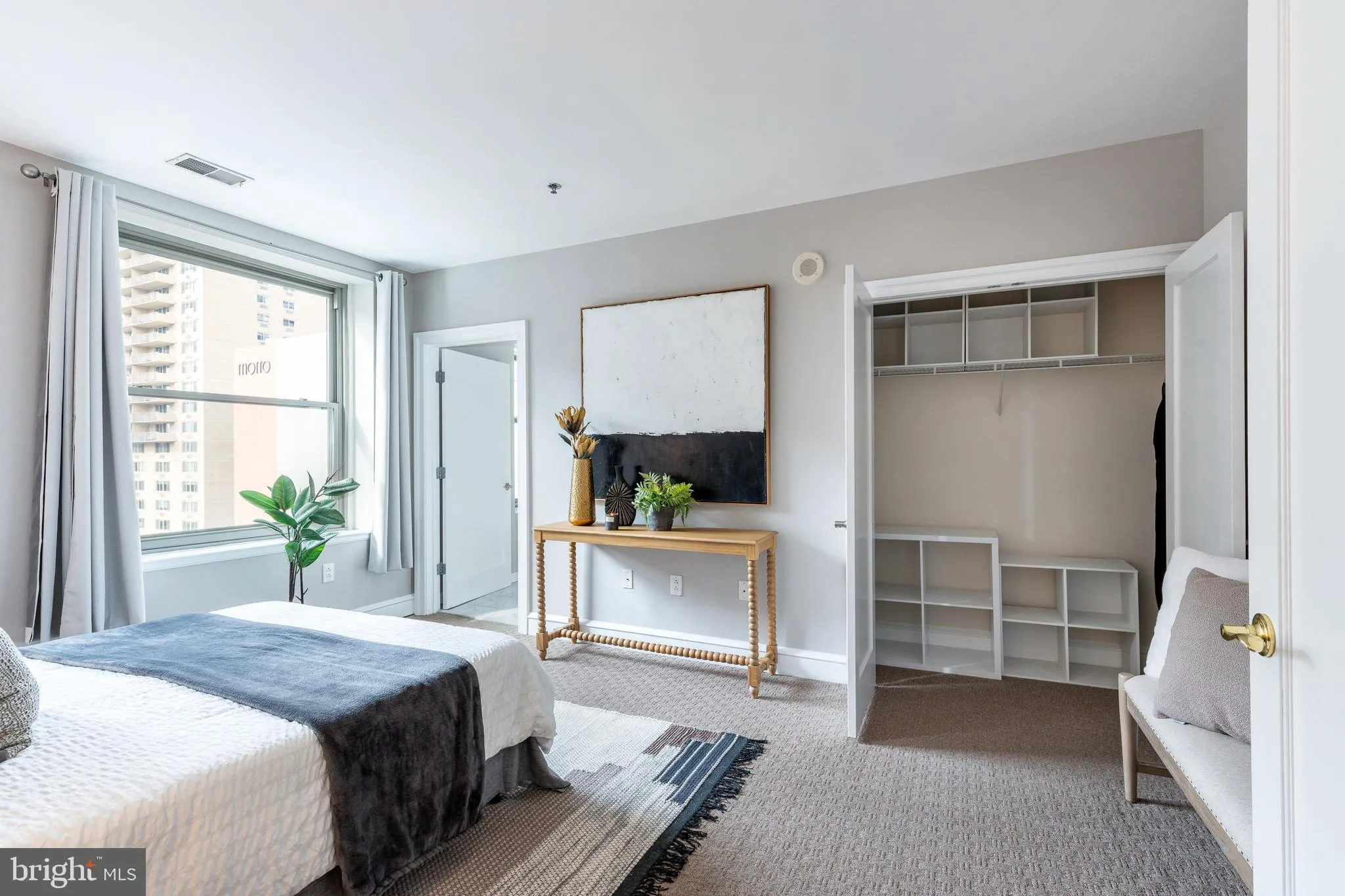 Philadelphia, Pennsylvania 19103, United States, 1 Bedroom Bedrooms, ,1 BathroomBathrooms,Residential,Contingent,79879