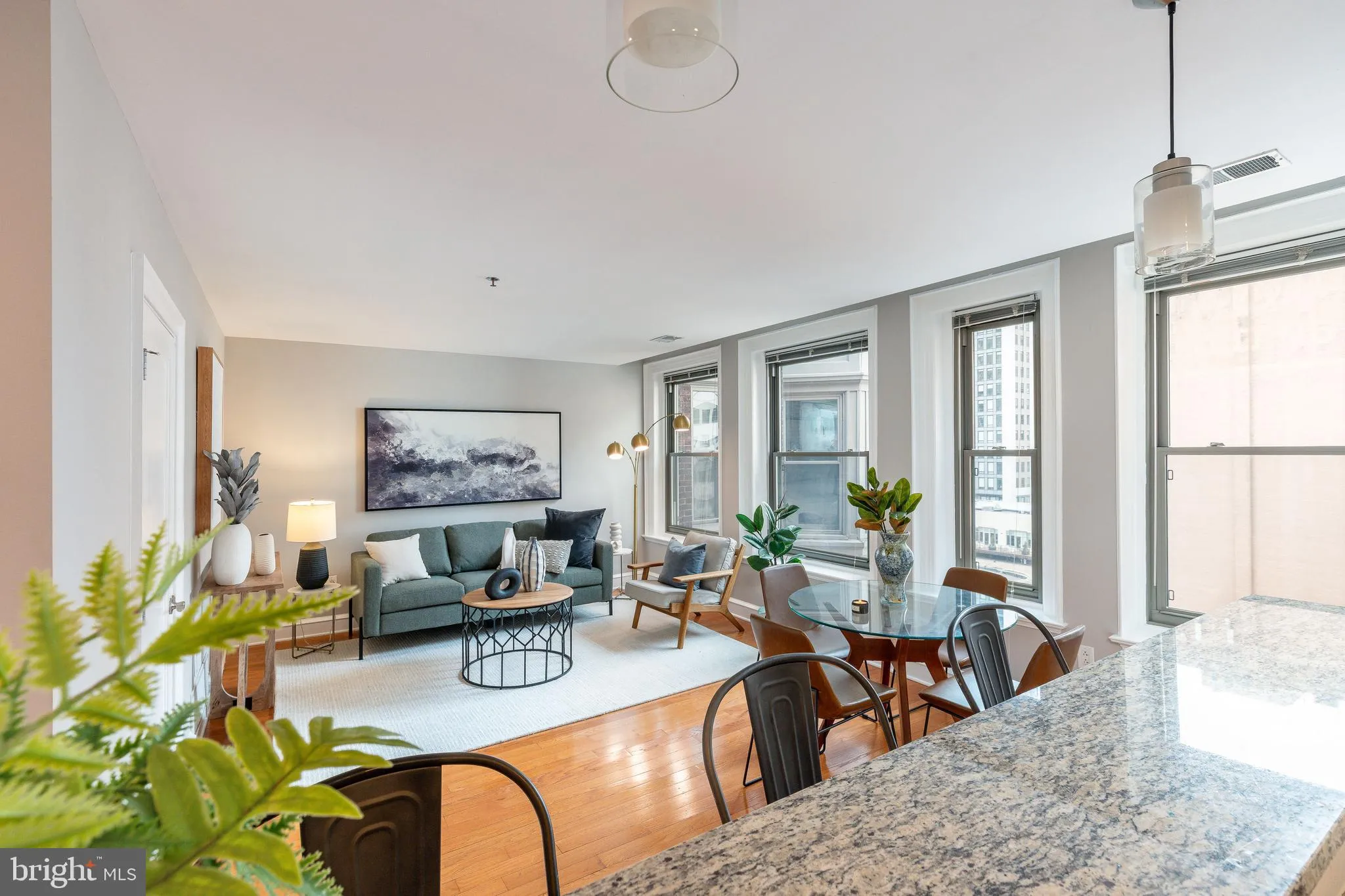 Philadelphia, Pennsylvania 19103, United States, 1 Bedroom Bedrooms, ,1 BathroomBathrooms,Residential,Contingent,79879