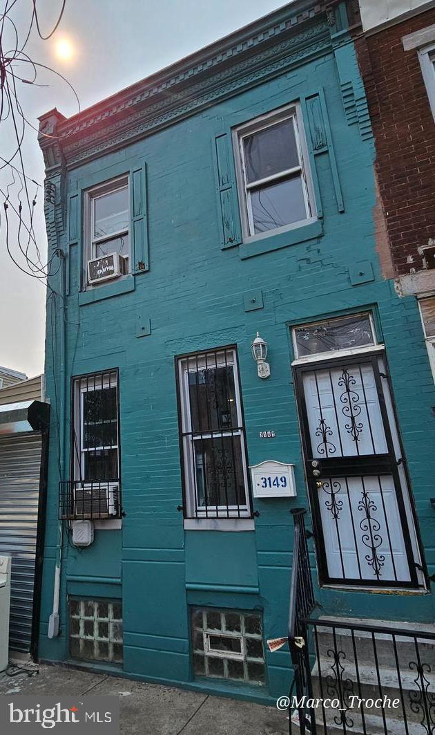 Fantastic opportunity to own this renovated property which consist of 3 bedrooms 1 bath, large side lot and yard.