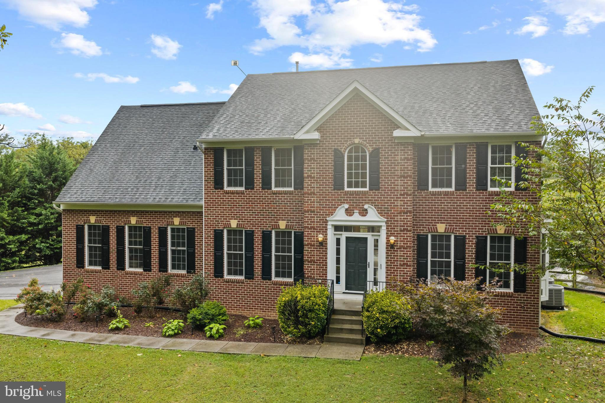 CHIMNEY HILL ESTATES - Residential