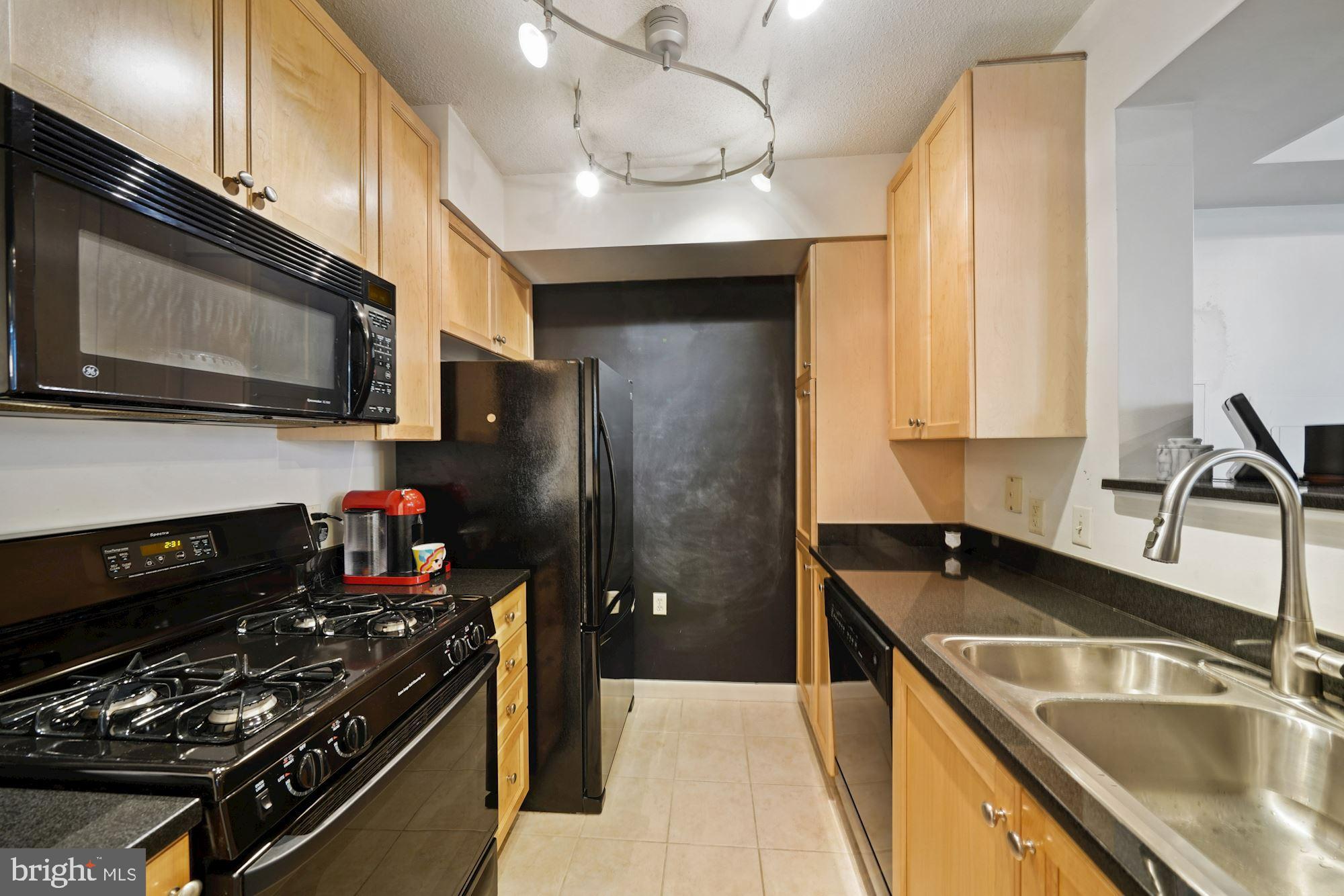 BALLSTON - Residential Lease