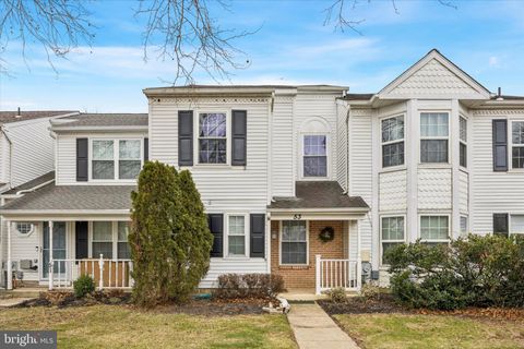 53 TAYLORS WAY HOLLAND PA 18966