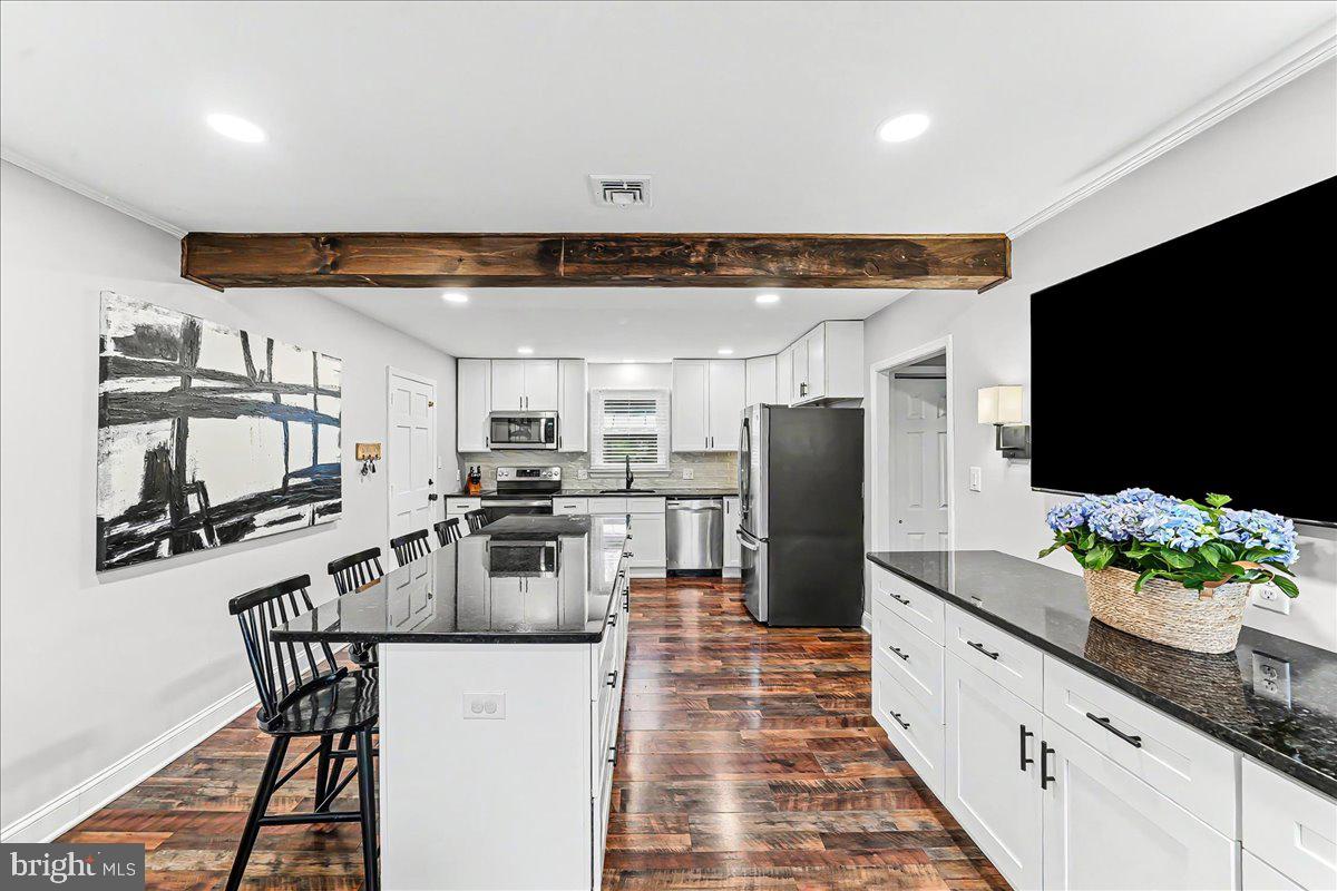 LAUREL - Residential