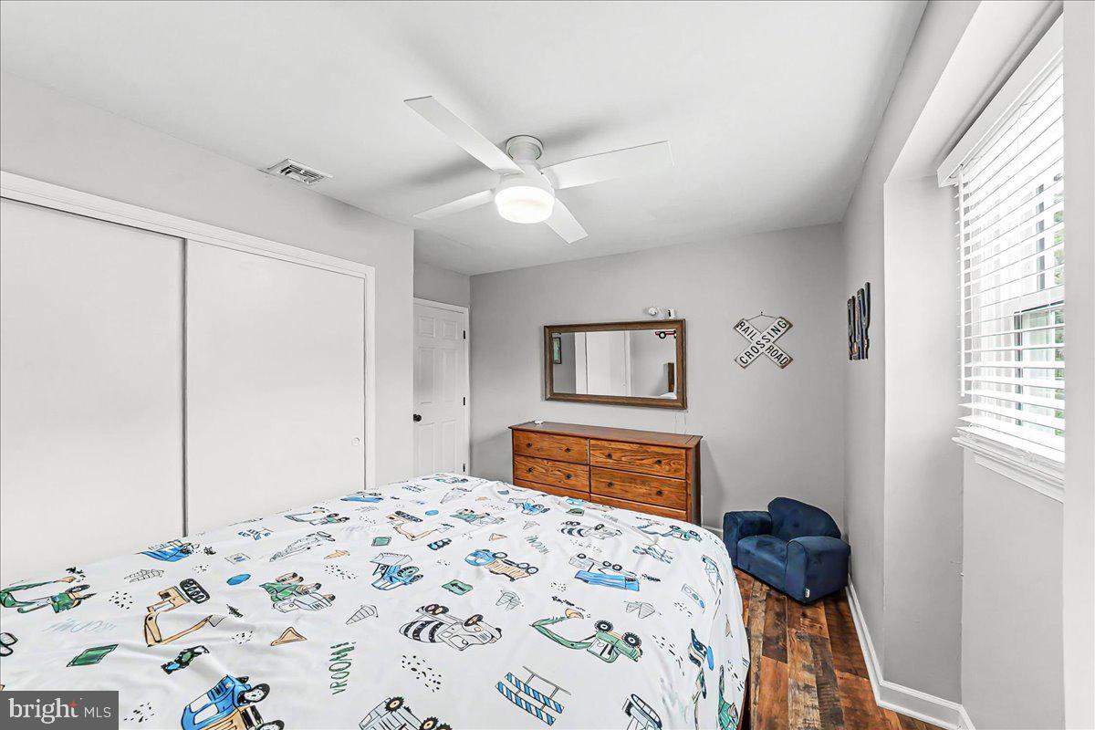 LAUREL - Residential