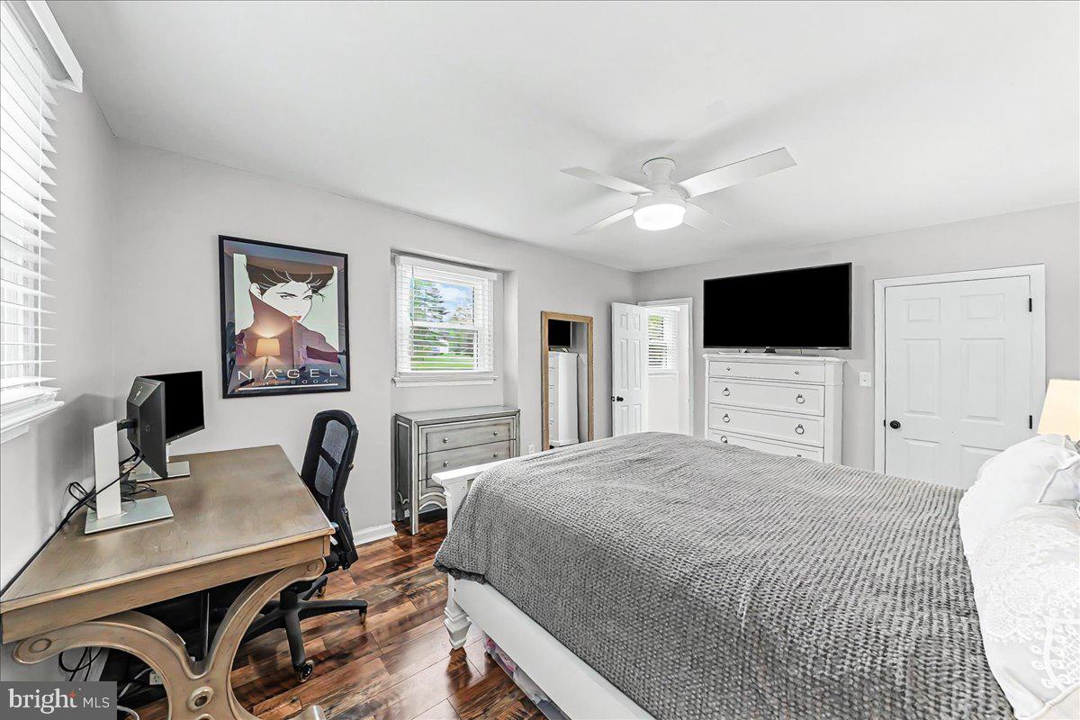 LAUREL - Residential