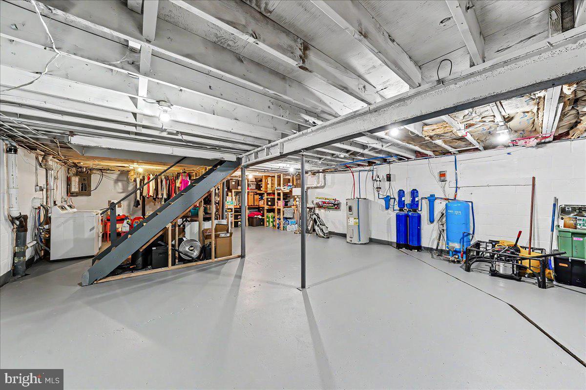 LAUREL - Residential