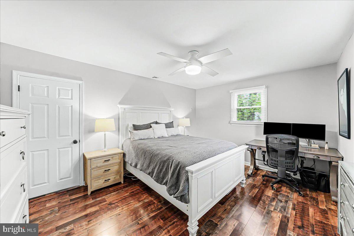 LAUREL - Residential