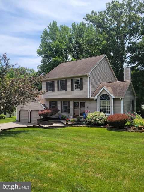 Homes For Sale - 700 Springcreek Court<br/> NEWARK, DE 19702